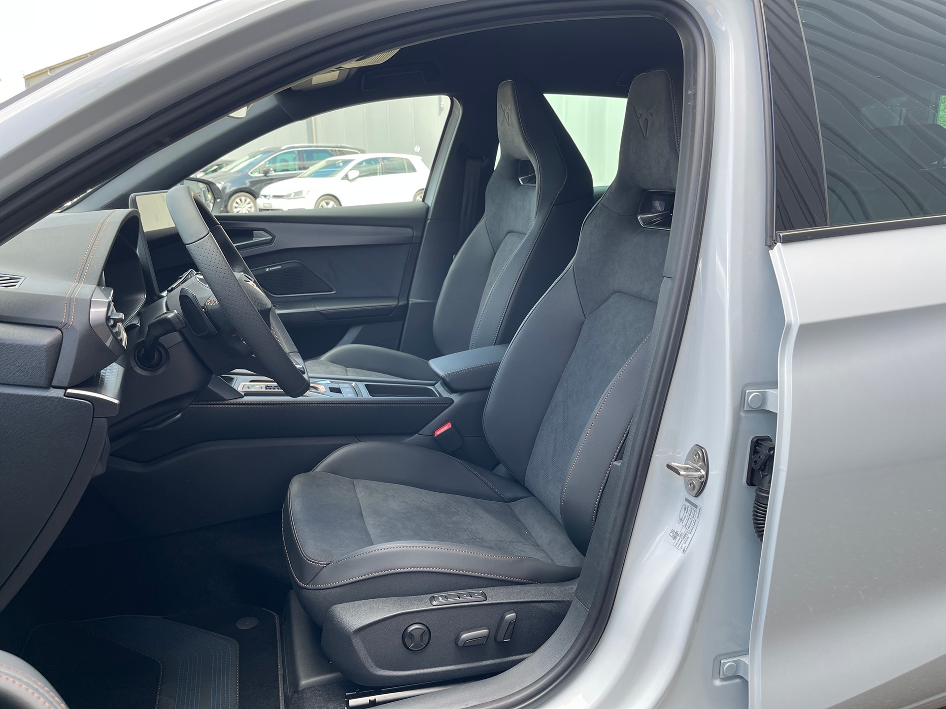 CUPRA LEON 1.5 TSI Prime Edition DSG-image-6