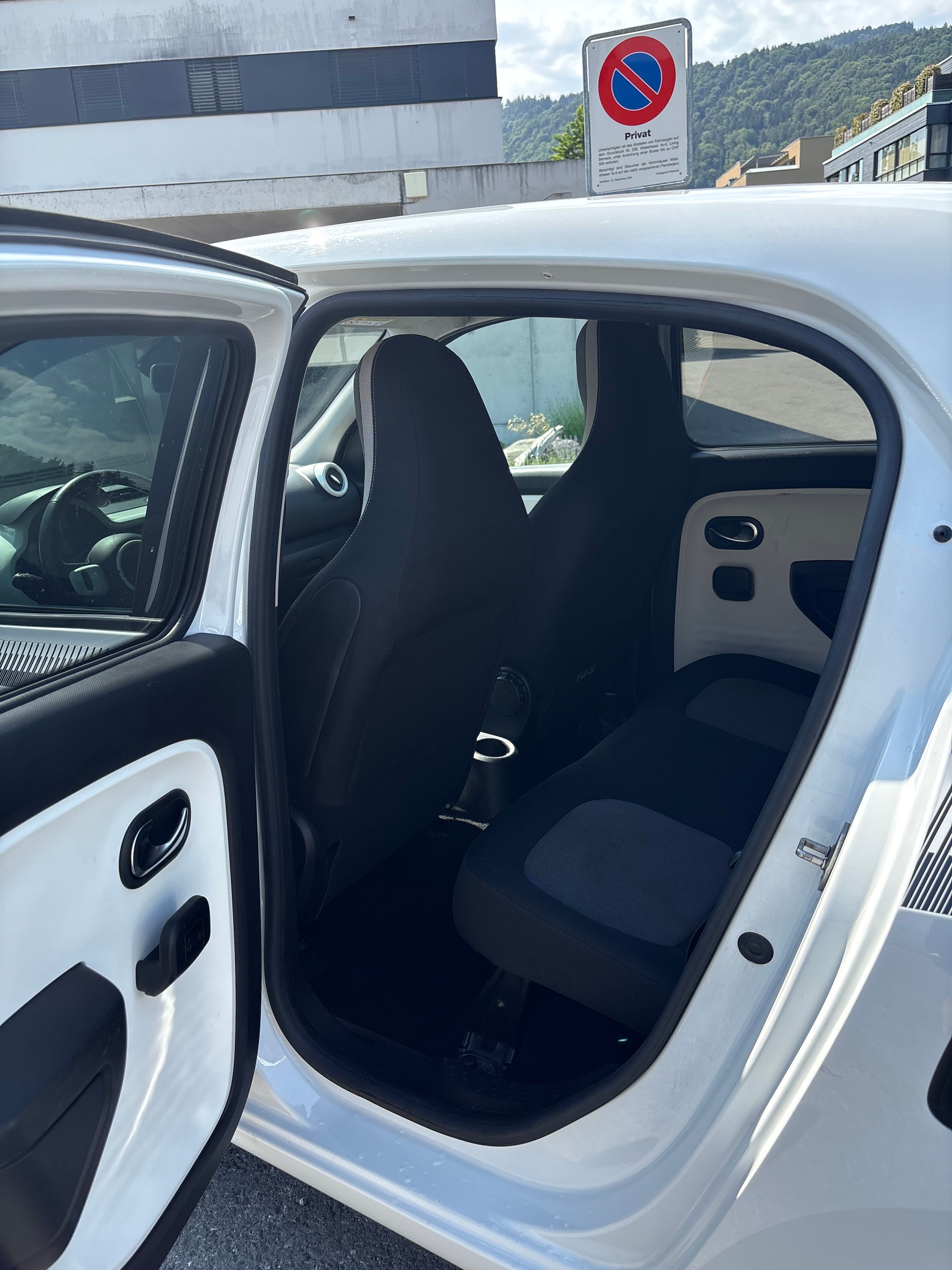 RENAULT TCe 95 Zen EDC-image-8