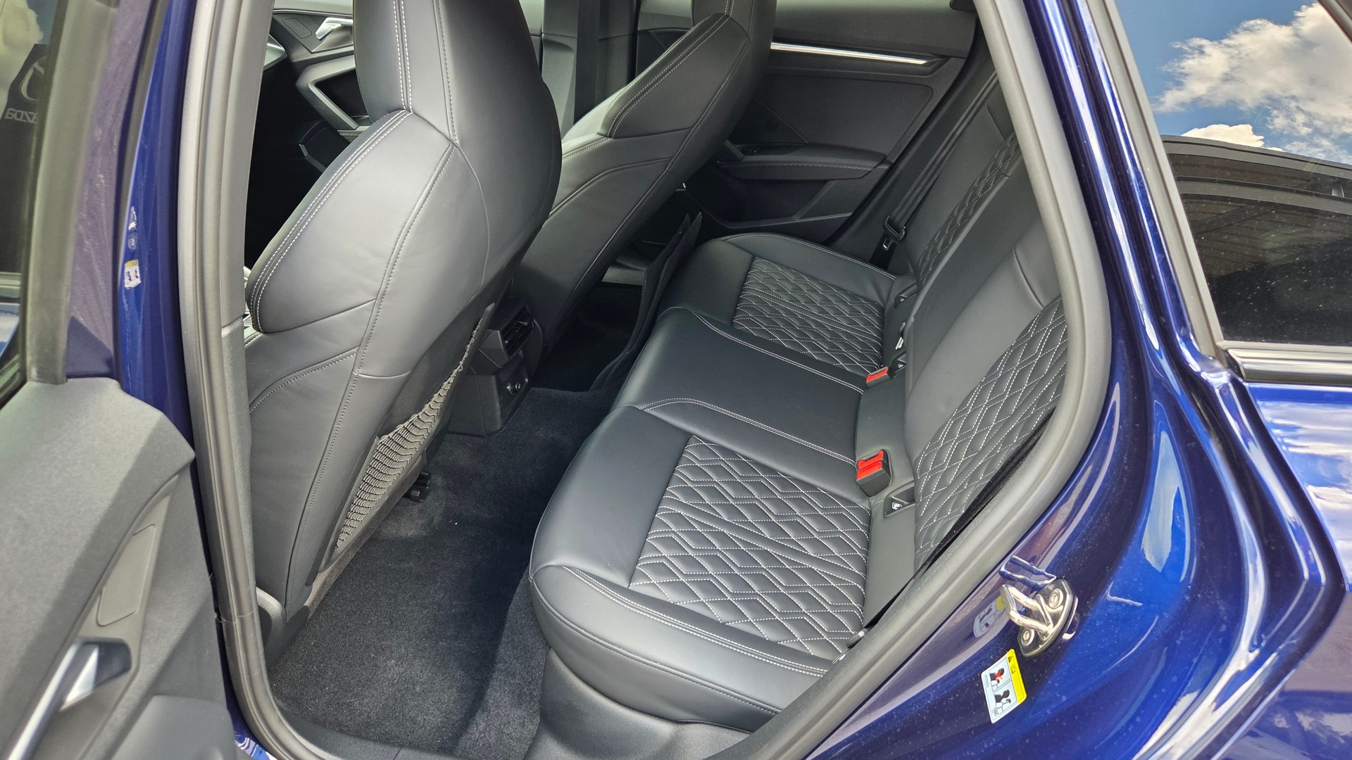 AUDI S3 Sportback 2.0 TFSI quattro S-tronic-image-8