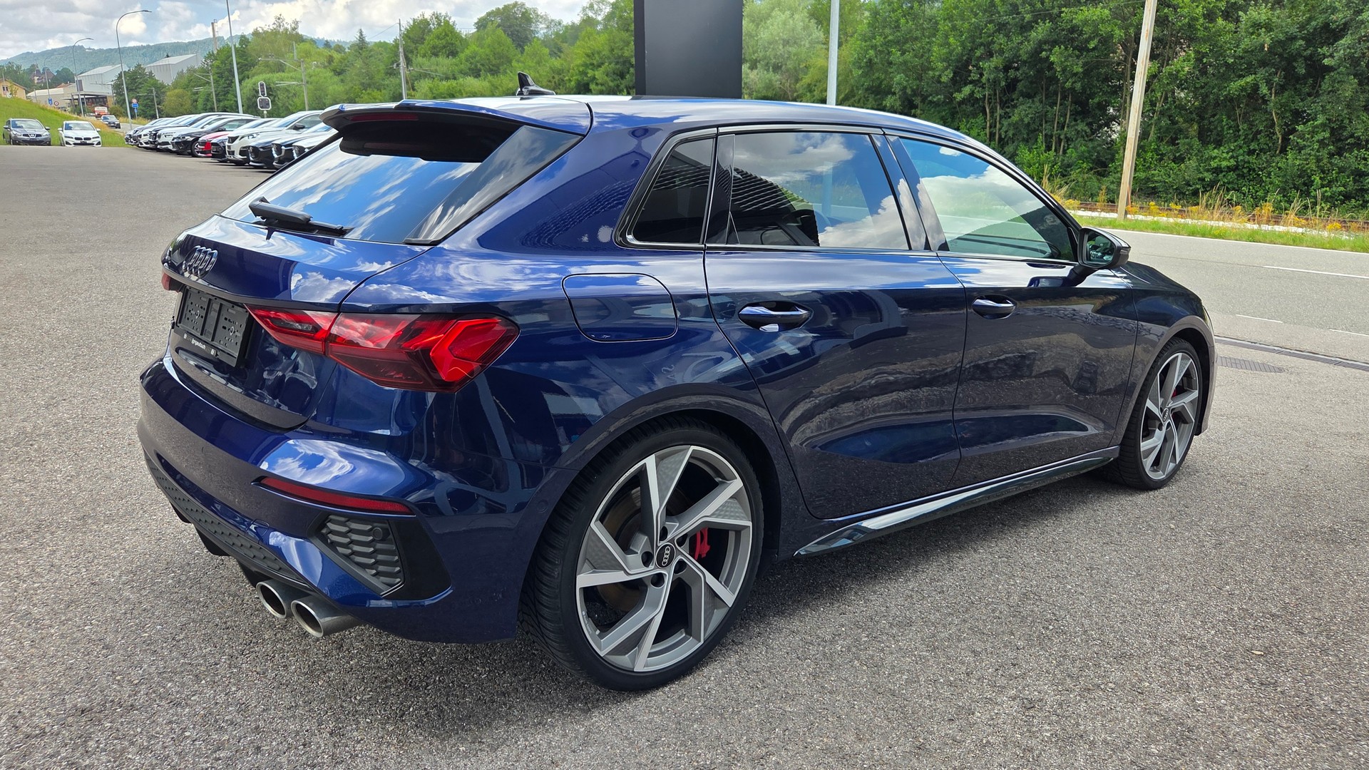 AUDI S3 Sportback 2.0 TFSI quattro S-tronic-image-4