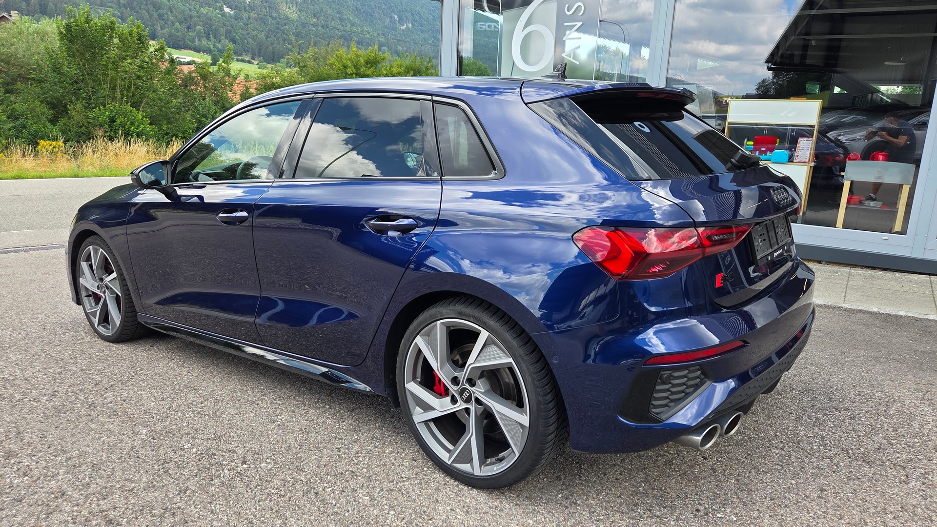 AUDI S3 Sportback 2.0 TFSI quattro S-tronic-image-6