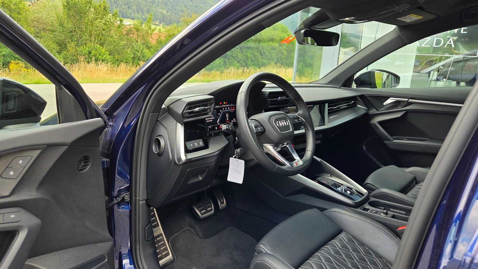 AUDI S3 Sportback 2.0 TFSI quattro S-tronic-image-9