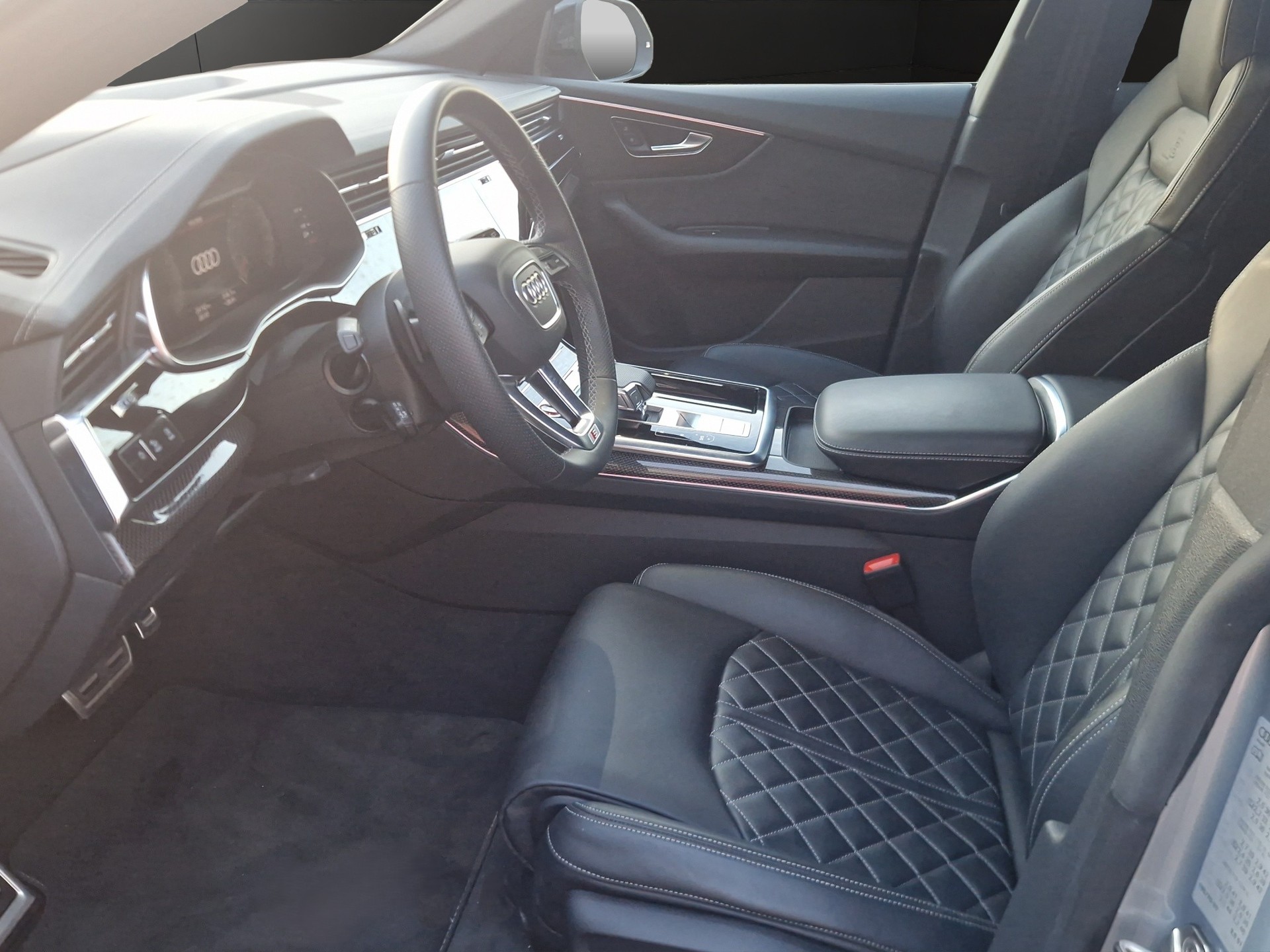 AUDI SQ8 TFSI quattro tiptronic-image-8