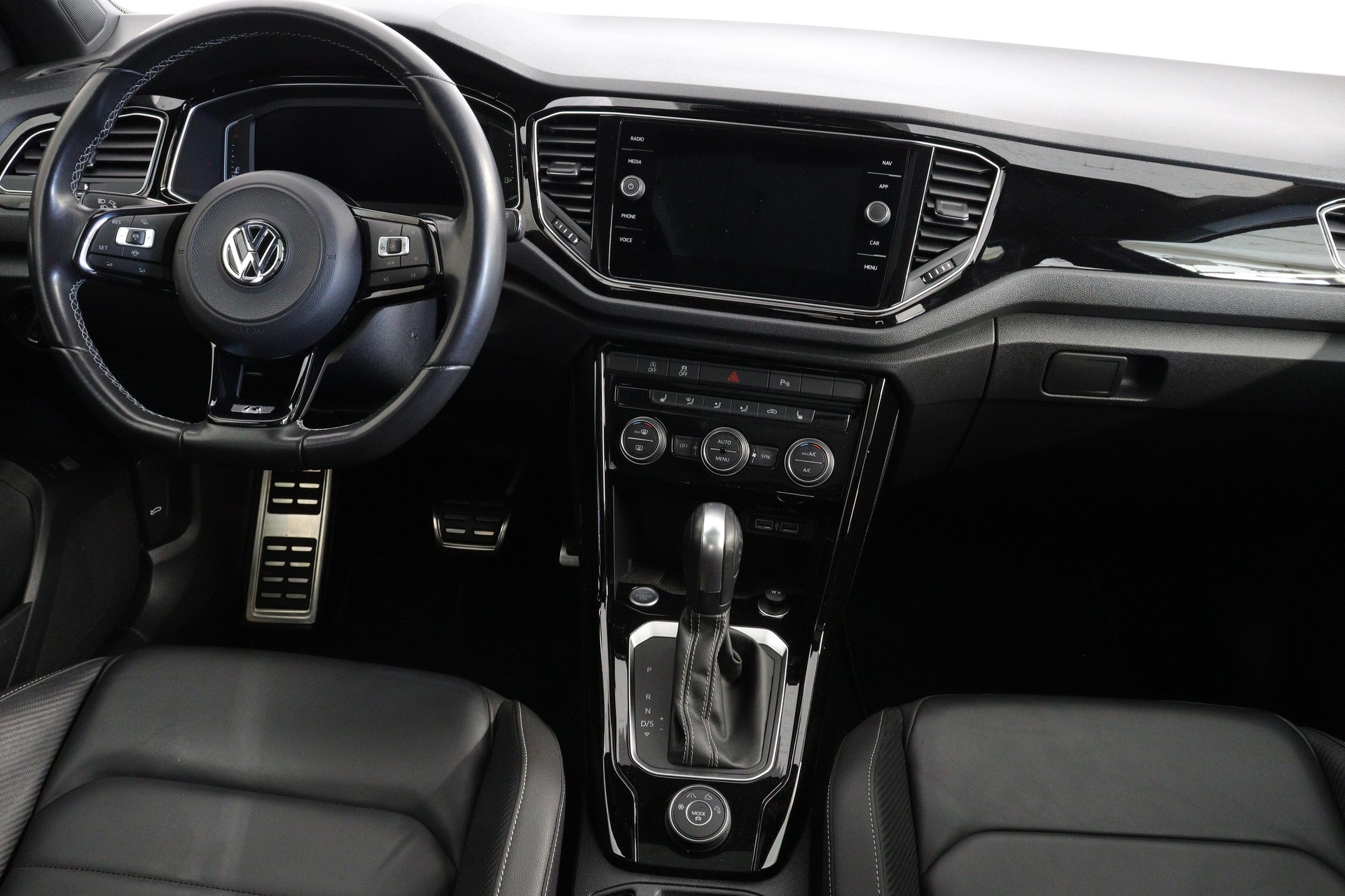 VW T-Roc 2.0 TSI R DSG 4motion-image-2