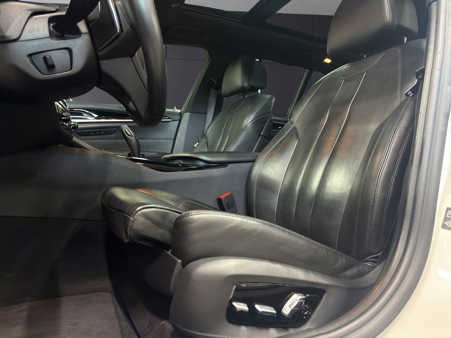 BMW-ALPINA B5 BiTurbo Touring 4.4 V8 xDrive Switch-Tronic-image-12