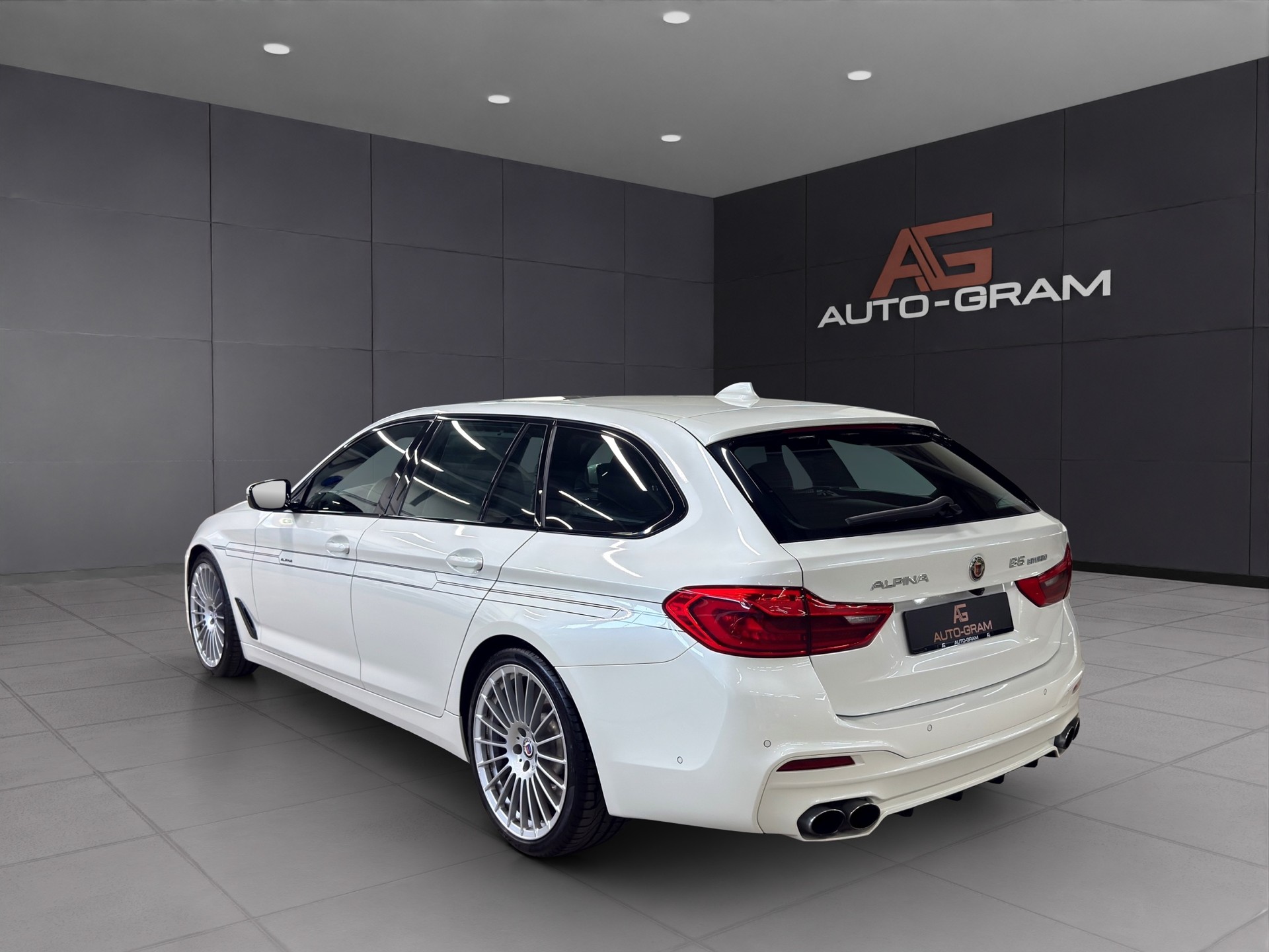 BMW-ALPINA B5 BiTurbo Touring 4.4 V8 xDrive Switch-Tronic-image-2