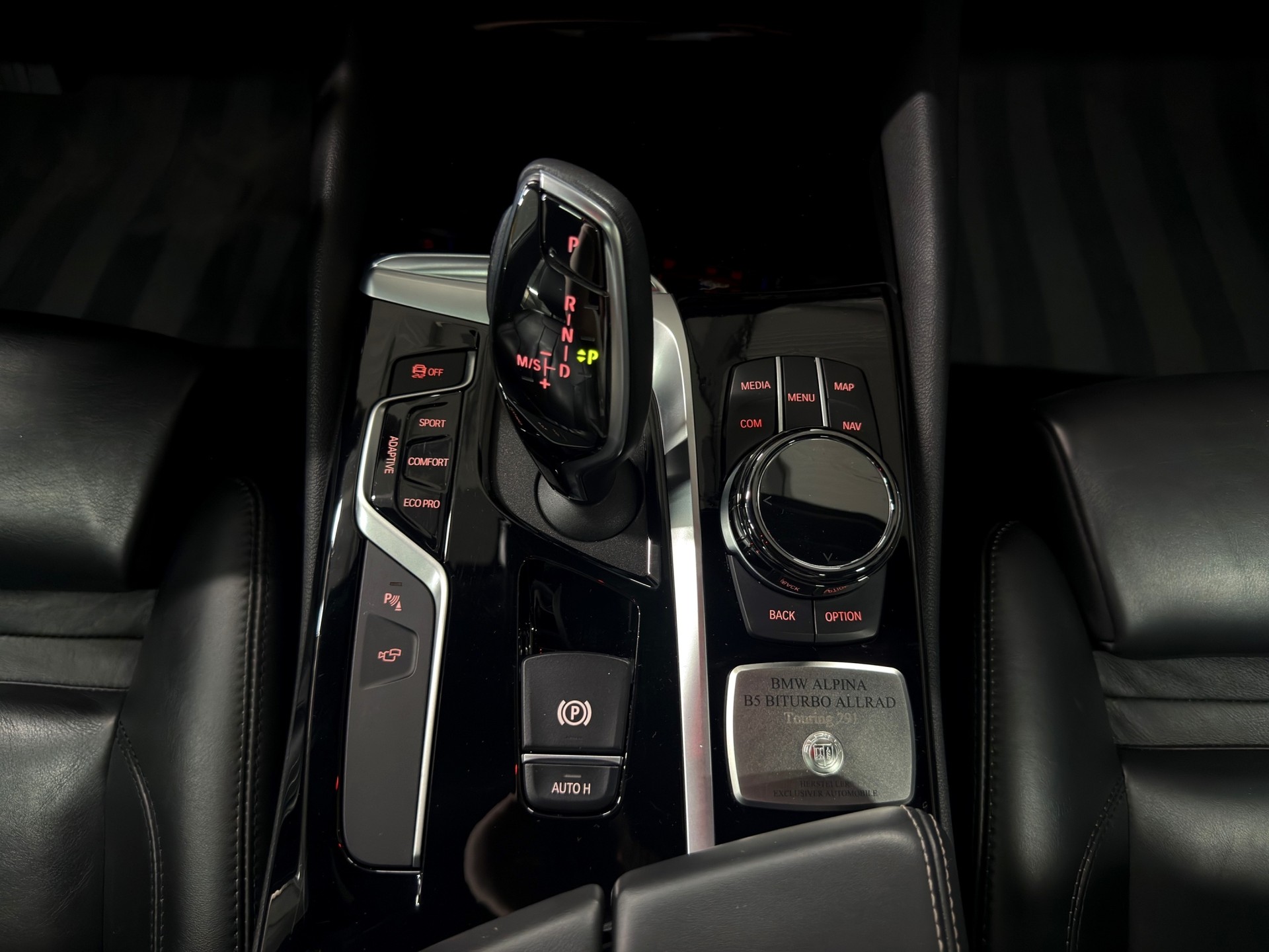 BMW-ALPINA B5 BiTurbo Touring 4.4 V8 xDrive Switch-Tronic-image-18