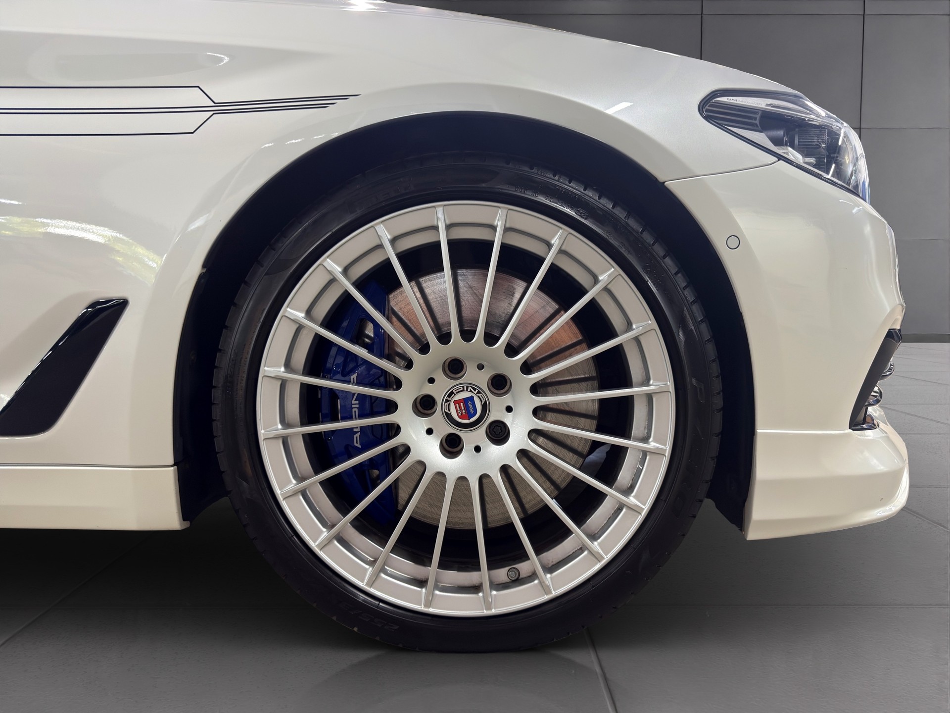BMW-ALPINA B5 BiTurbo Touring 4.4 V8 xDrive Switch-Tronic-image-8