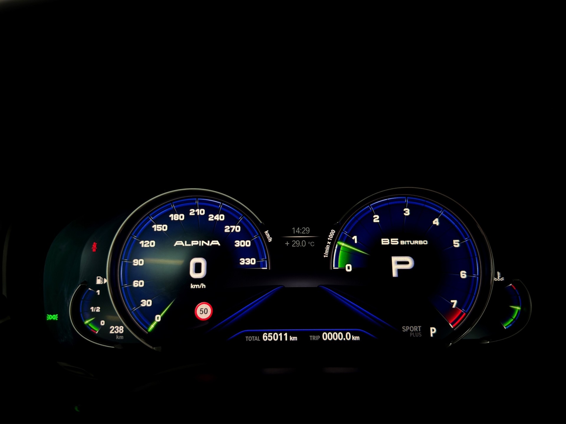 BMW-ALPINA B5 BiTurbo Touring 4.4 V8 xDrive Switch-Tronic-image-16