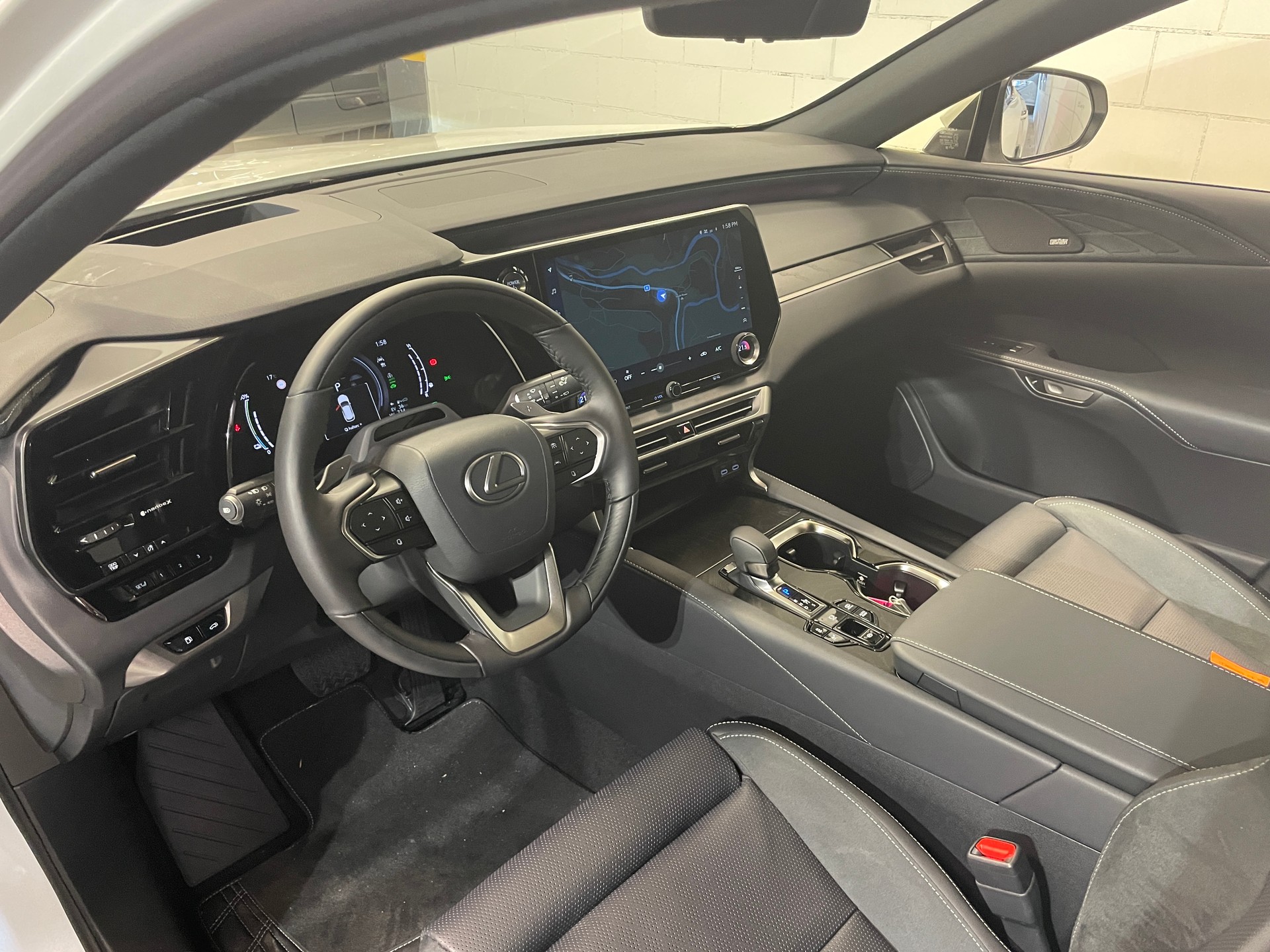 LEXUS RX 450h+ Excellence PHEV AWD CVT-image-6