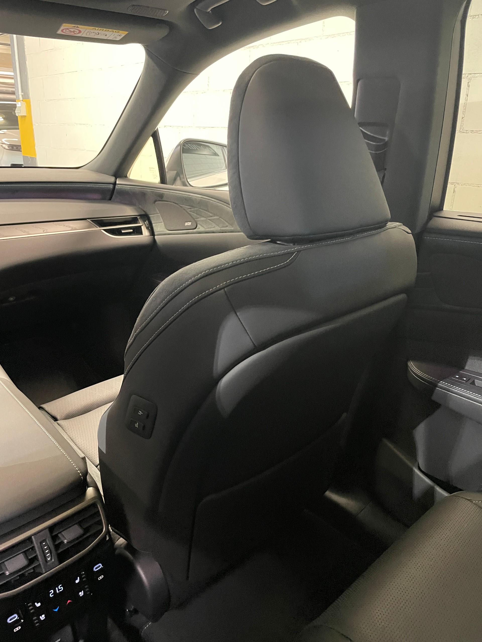LEXUS RX 450h+ Excellence PHEV AWD CVT-image-14