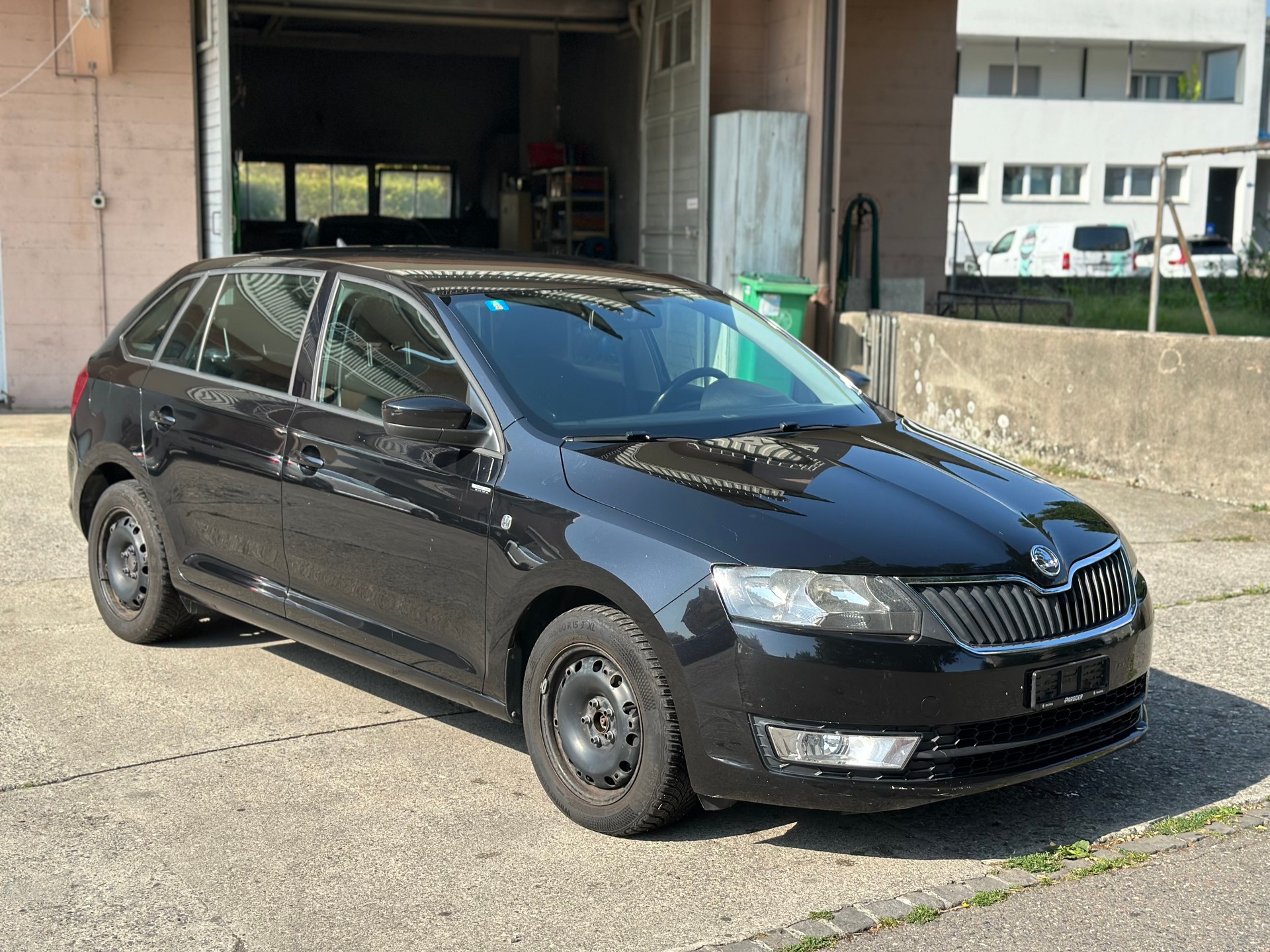 SKODA Rapid 1.6 TDI Greenline-image-1