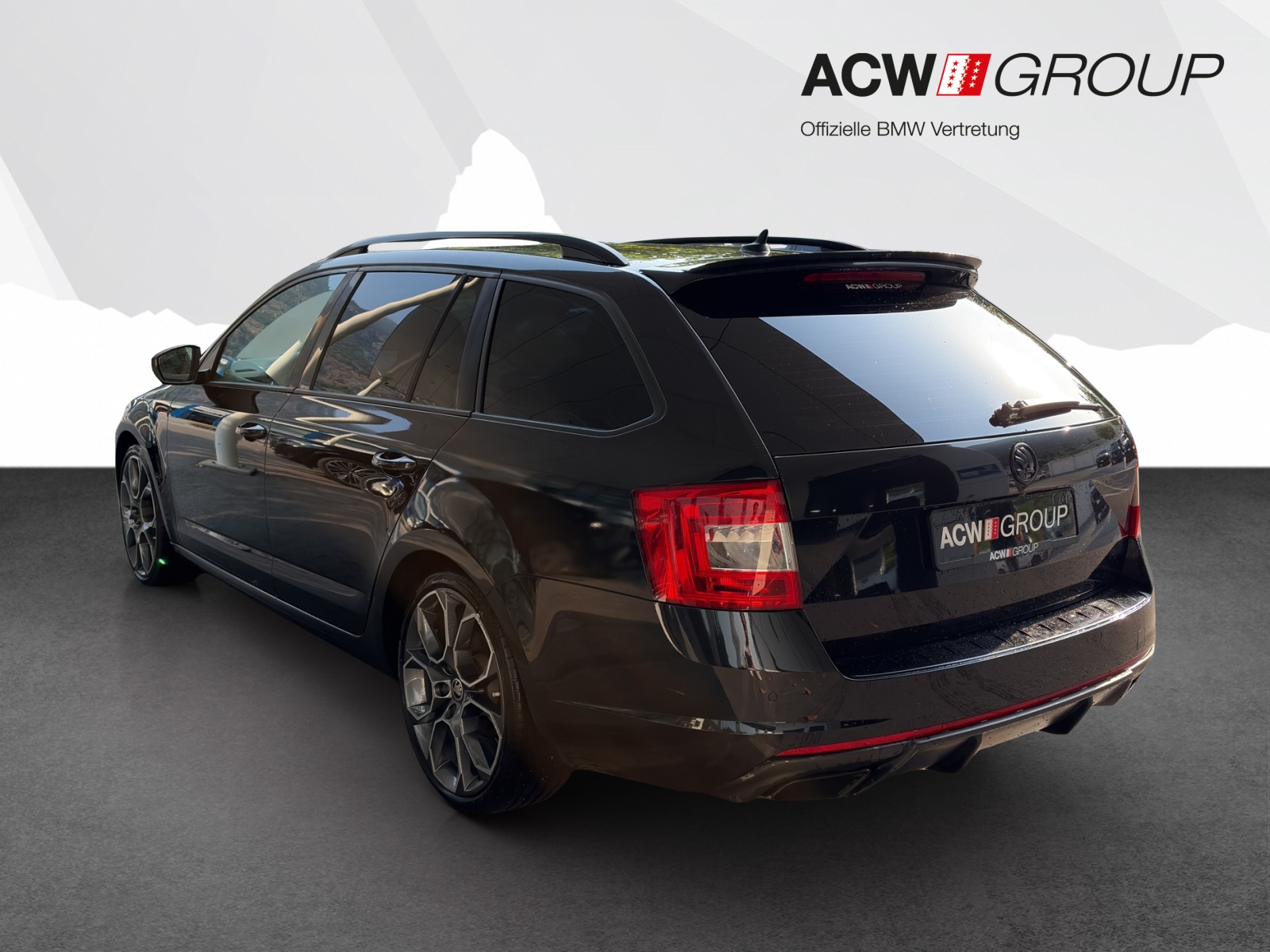 SKODA Octavia Combi 2.0 TSI RS DSG-image-2