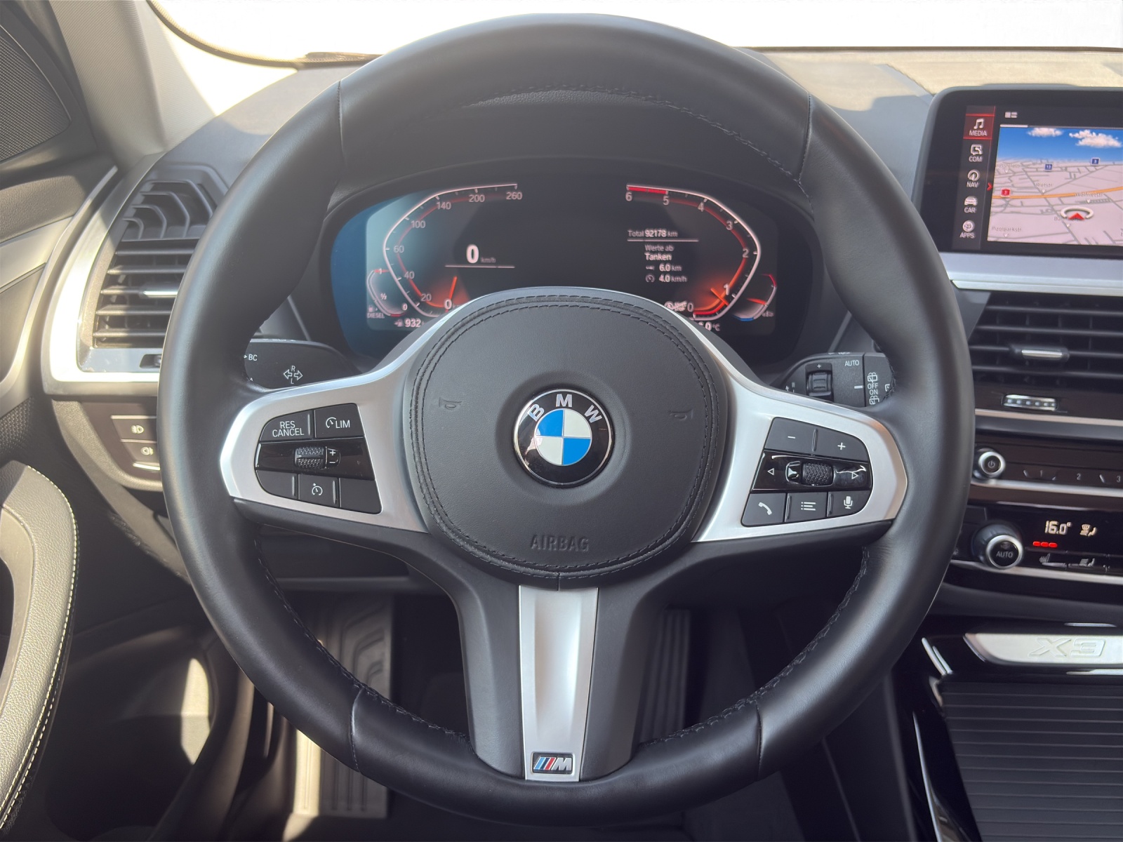 BMW X3 20d xDrive-image-10