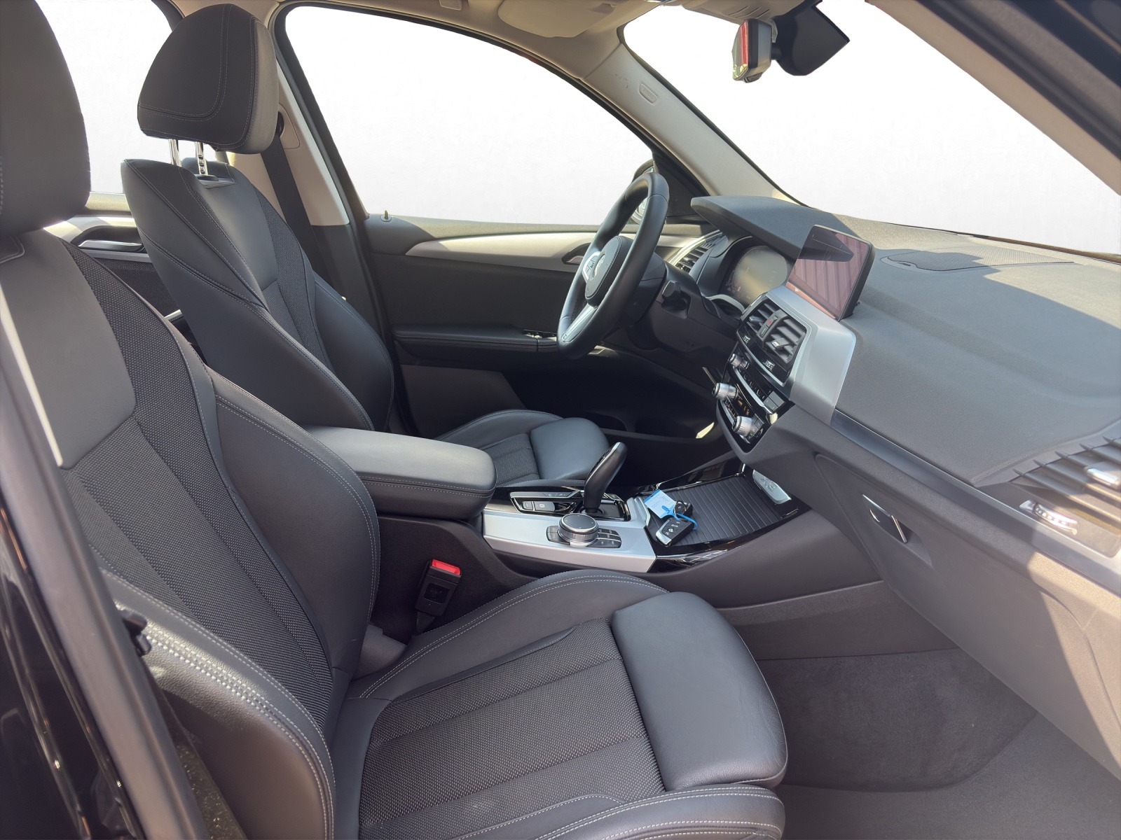 BMW X3 20d xDrive-image-15