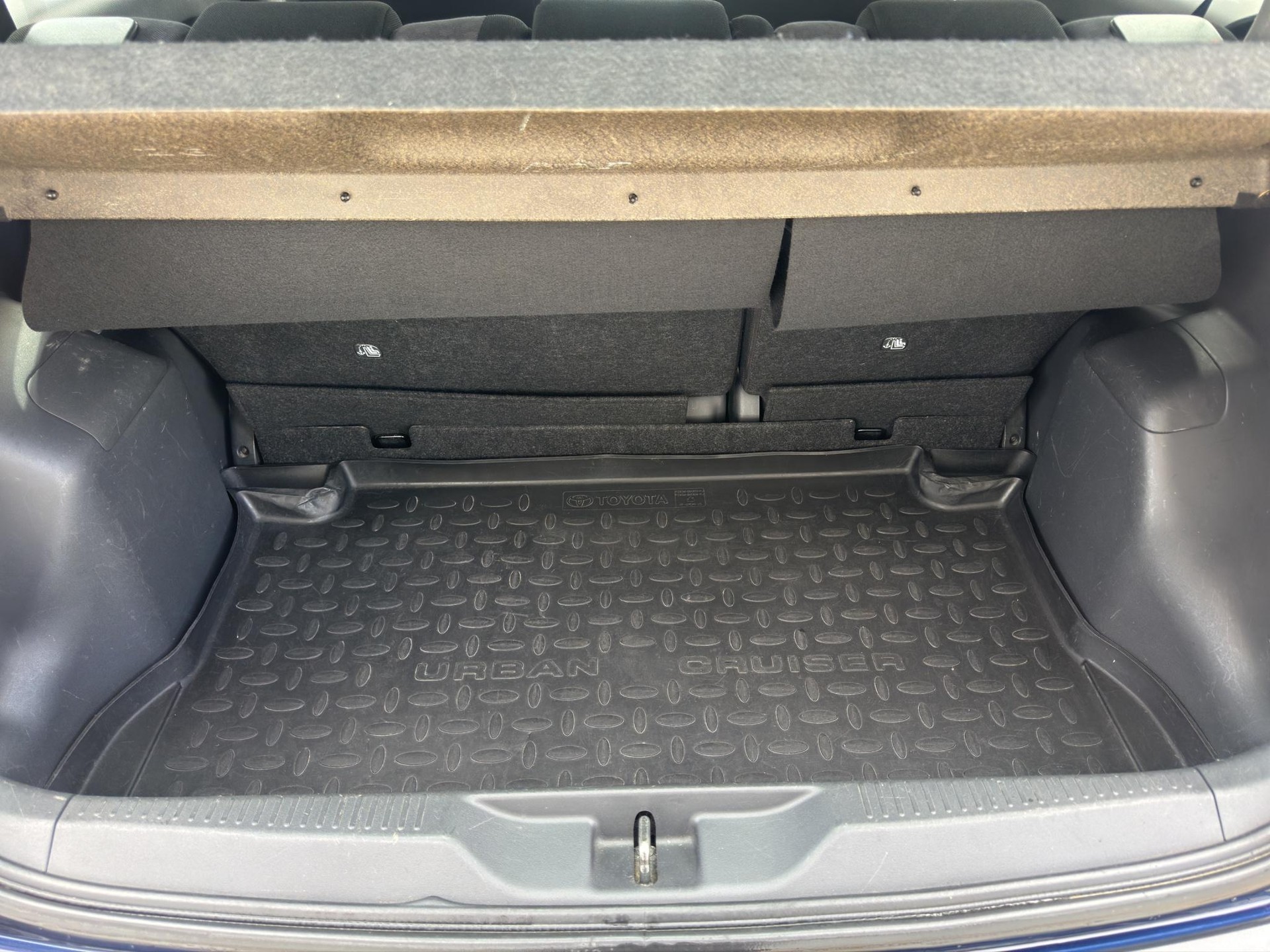 TOYOTA Urban Cruiser 1.4 D-4D Linea Sol 4WD-image-13