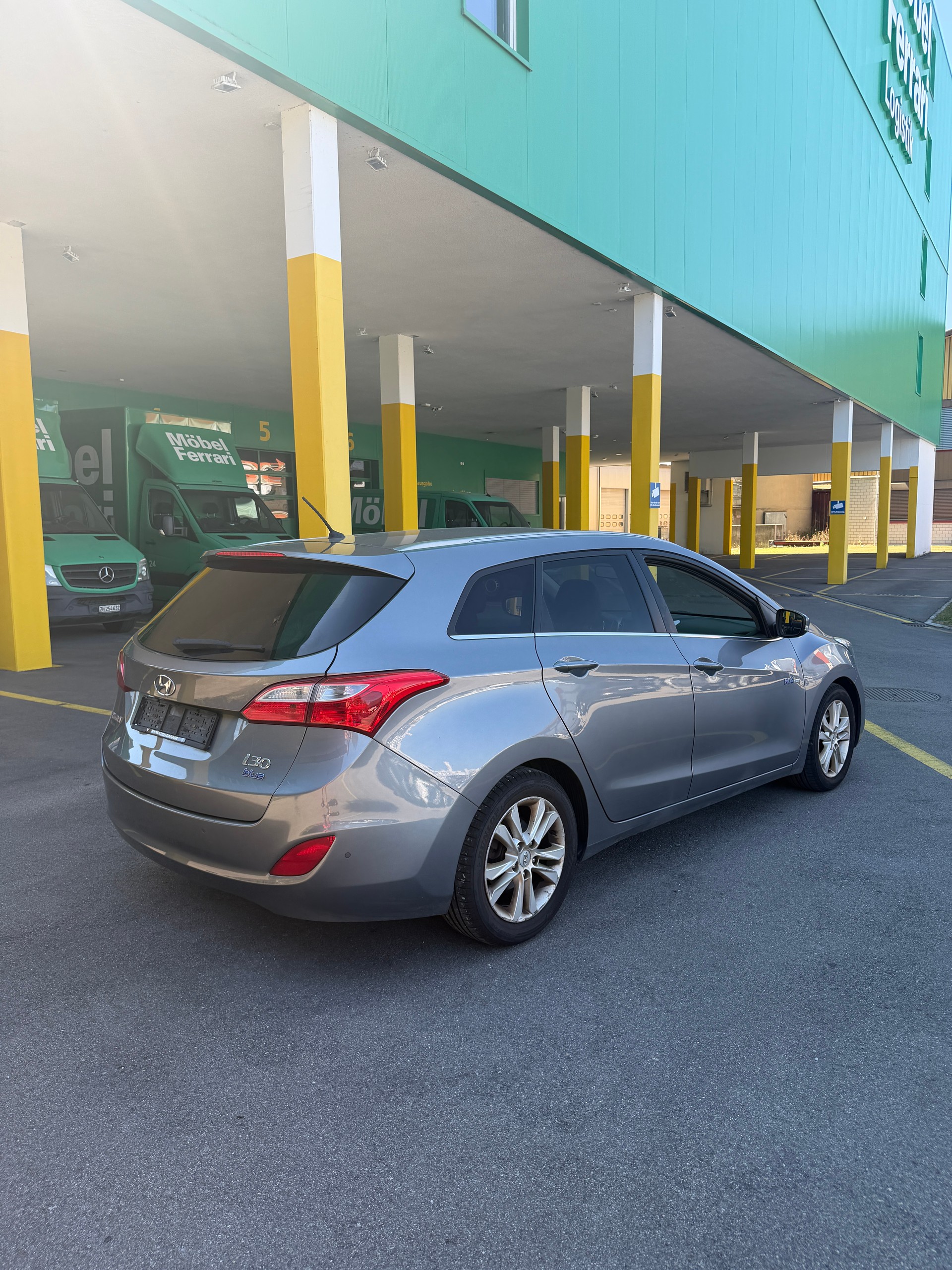 HYUNDAI i30 Wagon 1.6 CRDi Style-image-6