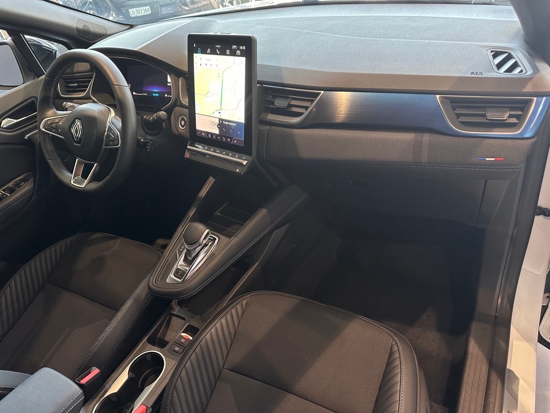 RENAULT Captur 1.3 TCe Esprit Alpine EDC-image-13