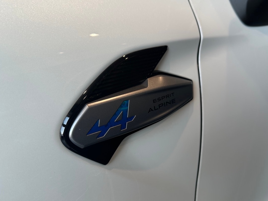 RENAULT Captur 1.3 TCe Esprit Alpine EDC-image-3