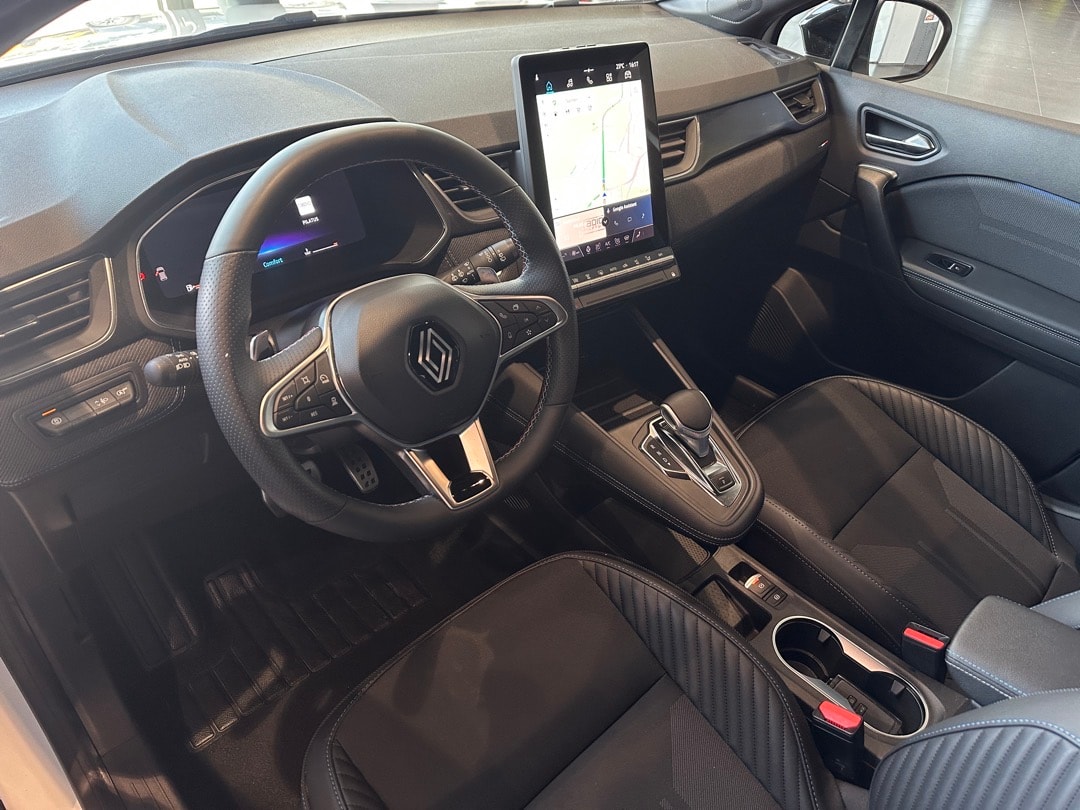 RENAULT Captur 1.3 TCe Esprit Alpine EDC-image-11
