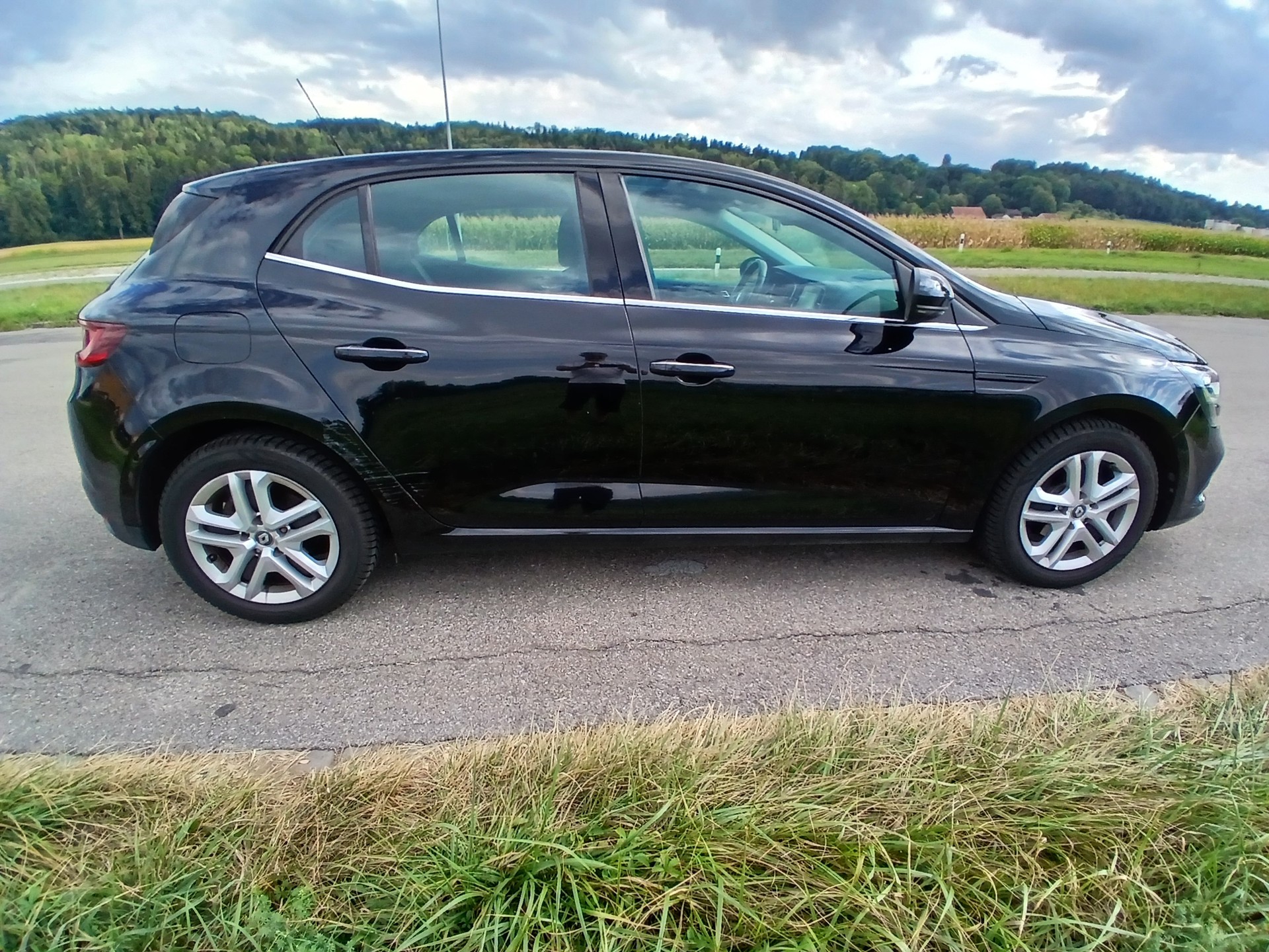 RENAULT Mégane 1.2 16V Turbo Zen-image-5