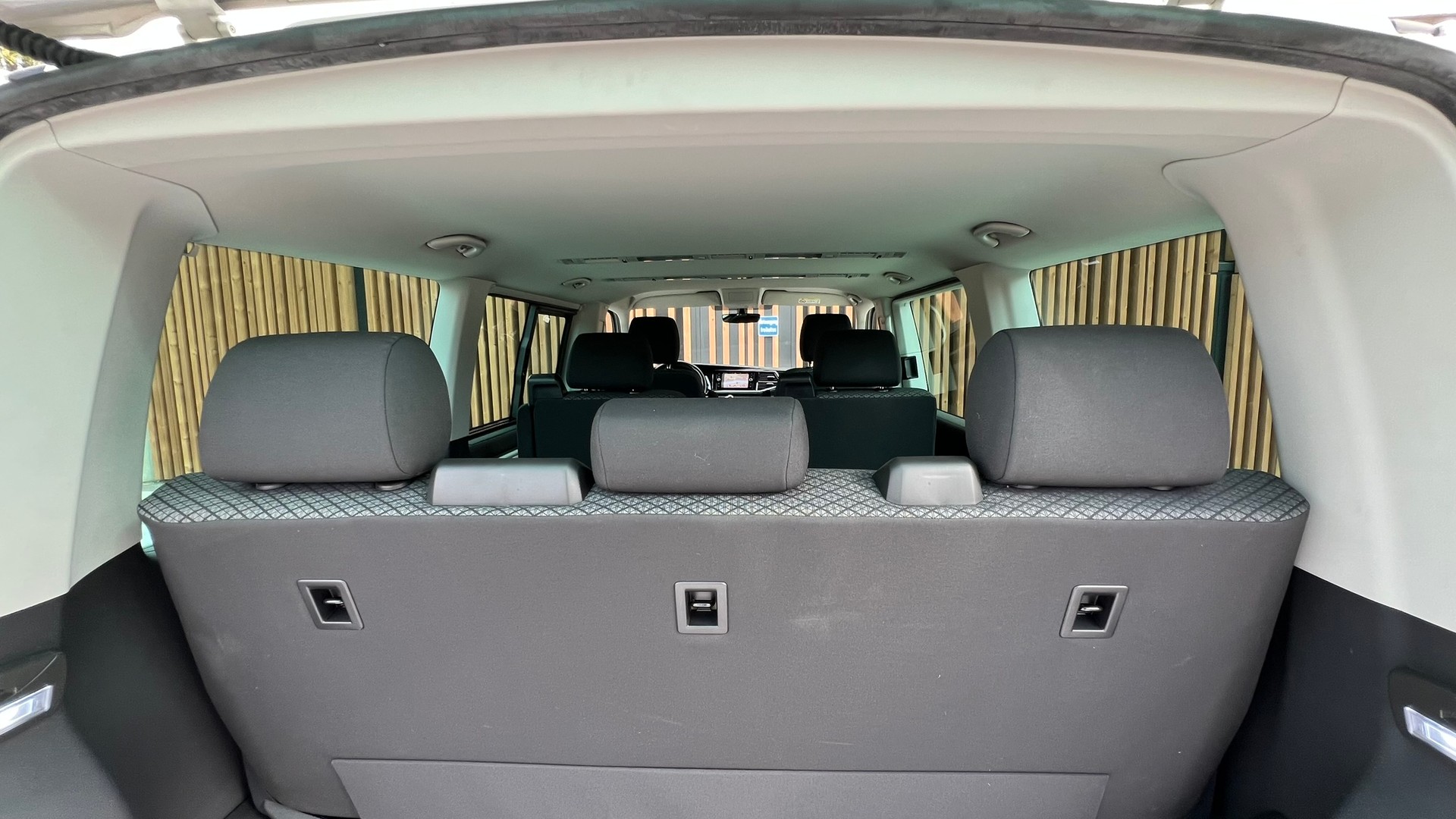 VW T6.1 MULTIVAN 2.0 TDI TRENDLINE LIBERTY DSG l 150 PS-image-27