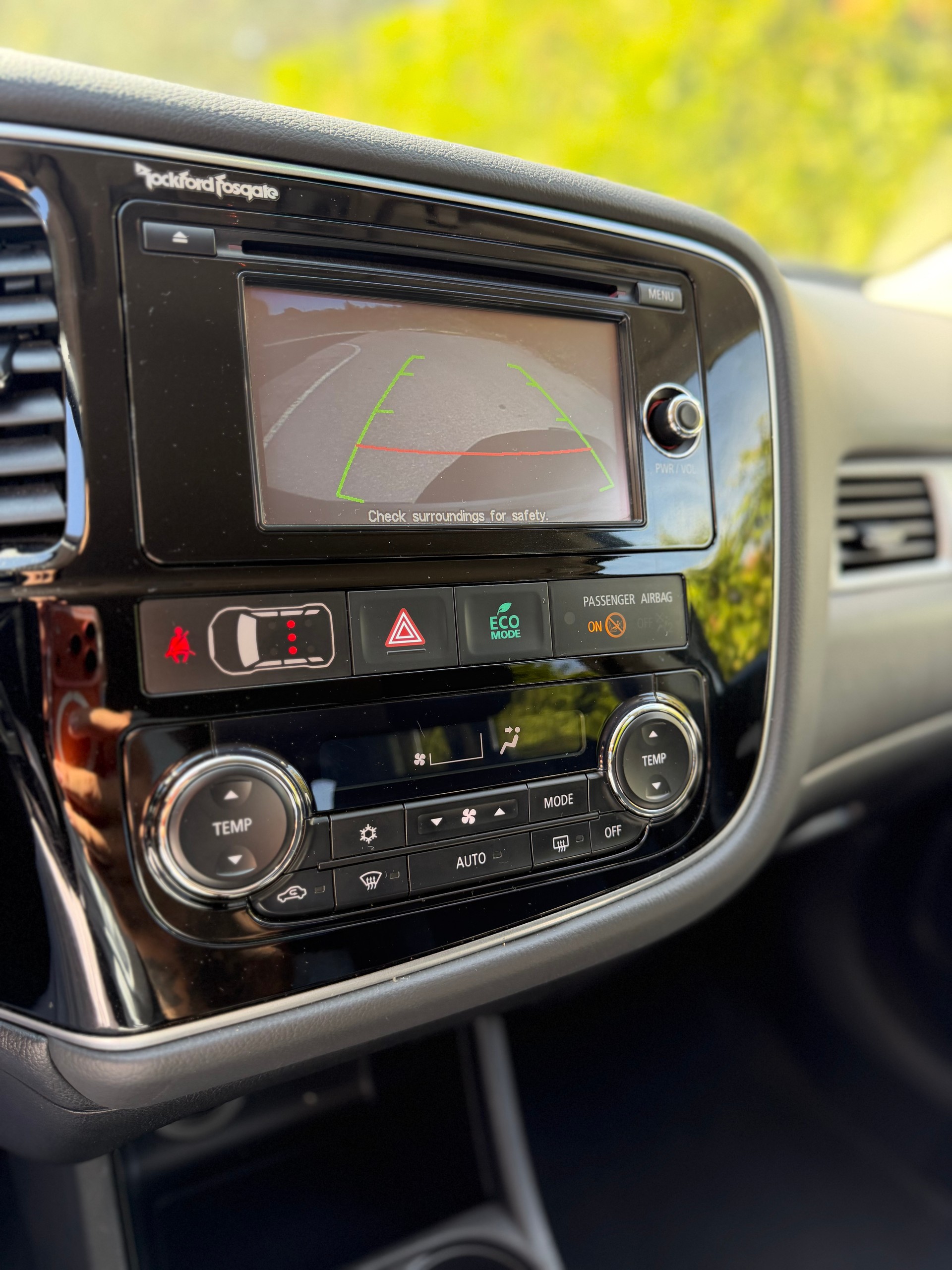 MITSUBISHI Outlander 2.0 PHEV Intense-image-10