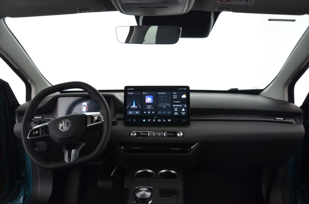 MG 4 EV 64kWh Premium Facelift-image-11