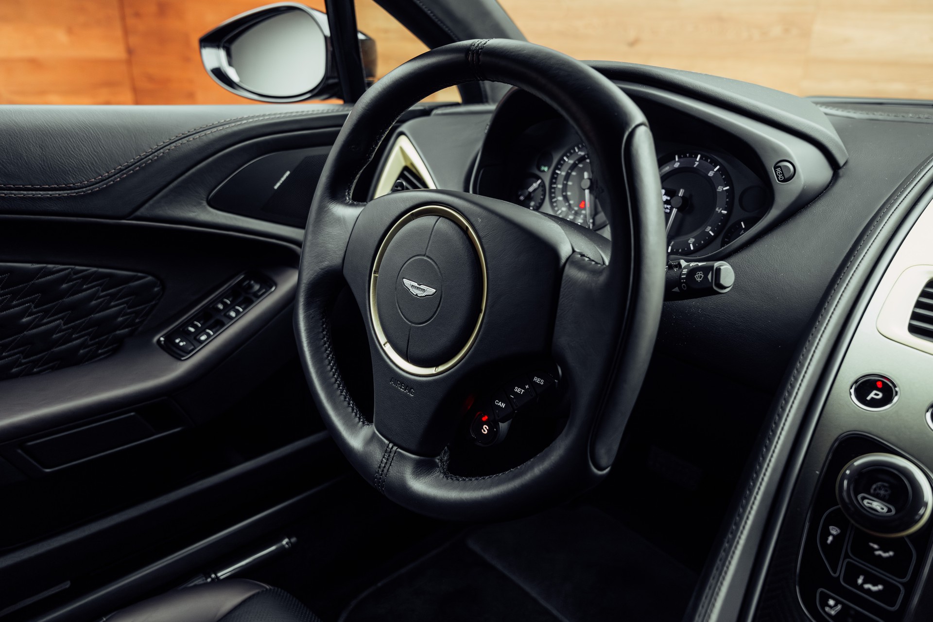 ASTON MARTIN Vanquish Zagato Coupé Villa d'Este 61/99-image-16