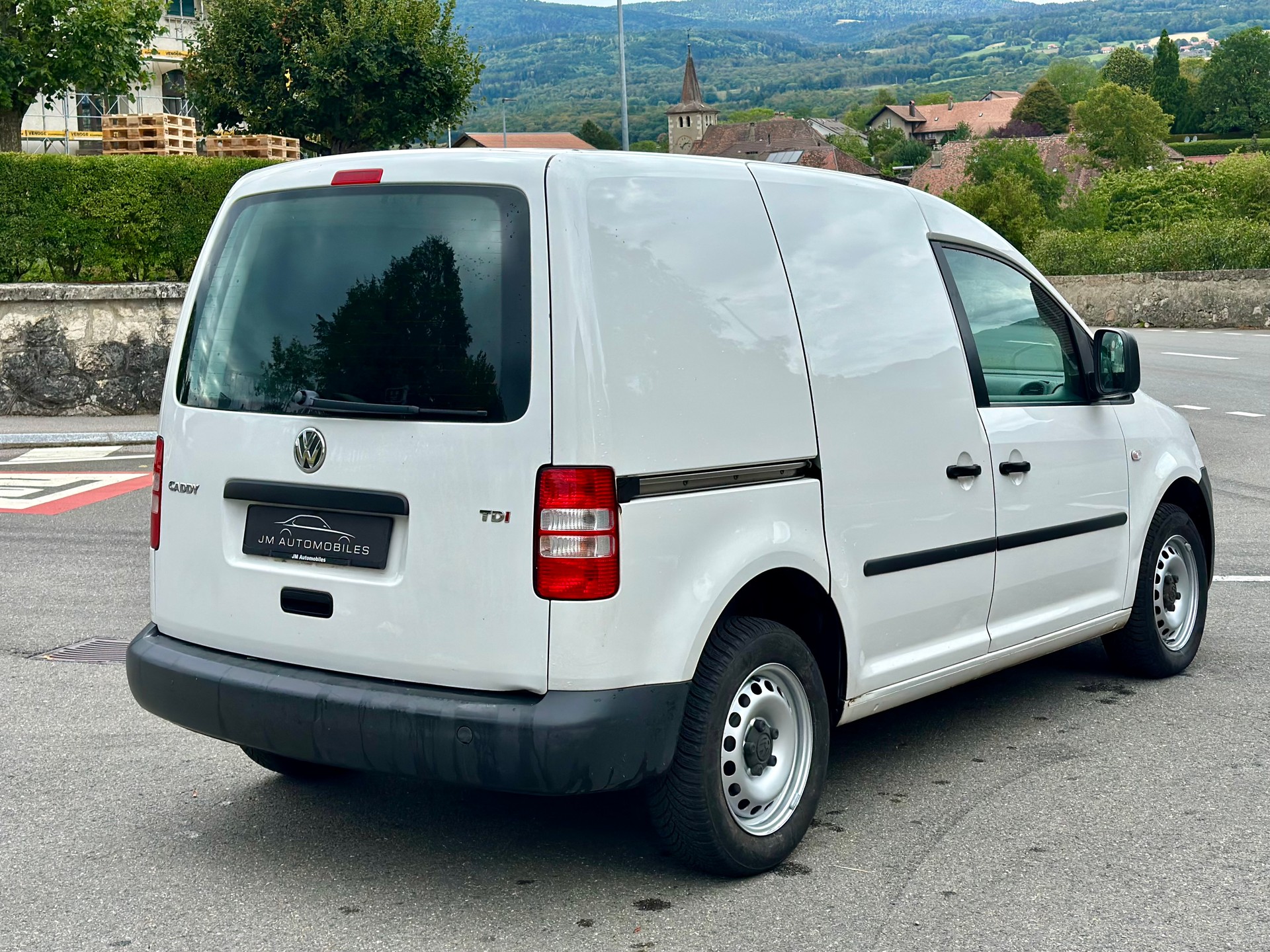 VW Caddy 1.6 TDI DSG-image-2