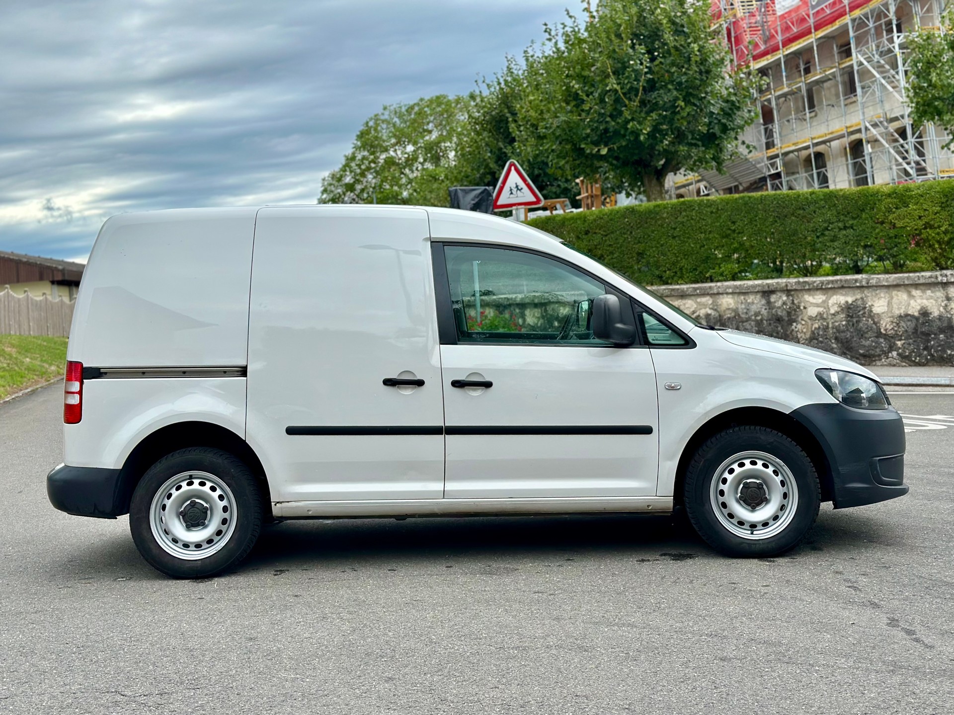 VW Caddy 1.6 TDI DSG-image-6