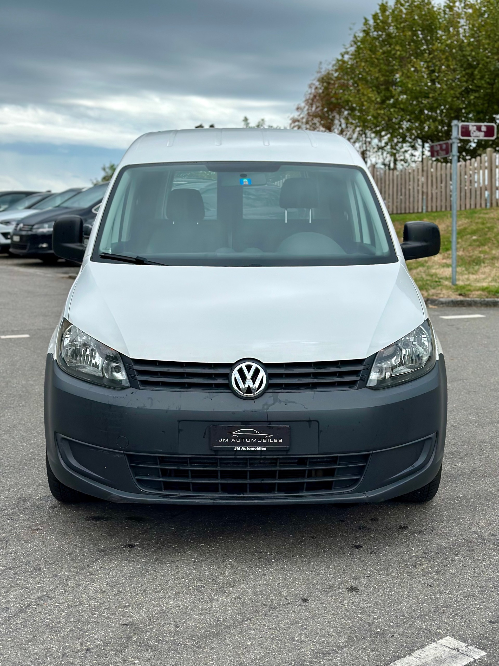 VW Caddy 1.6 TDI DSG-image-4
