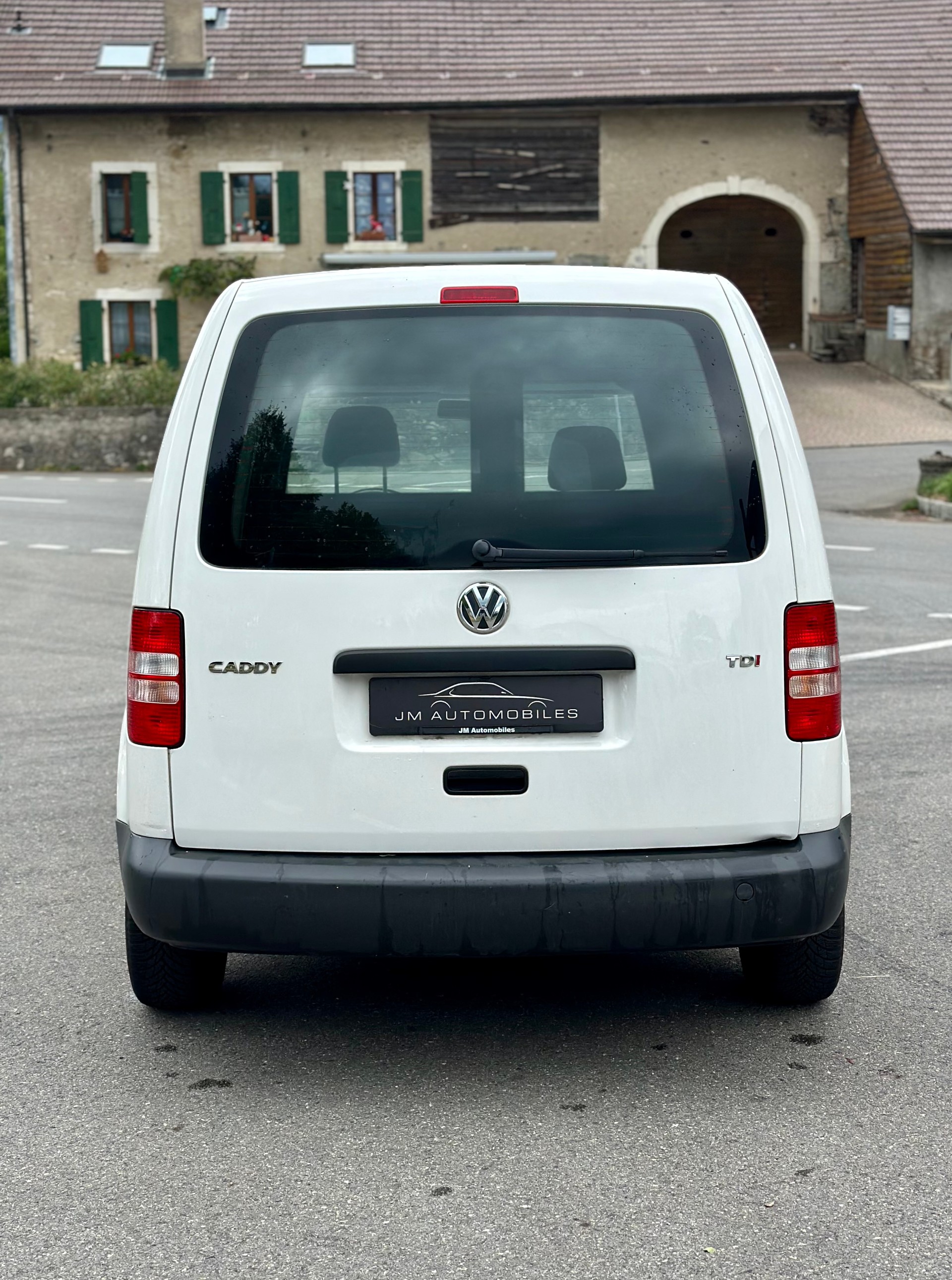 VW Caddy 1.6 TDI DSG-image-7