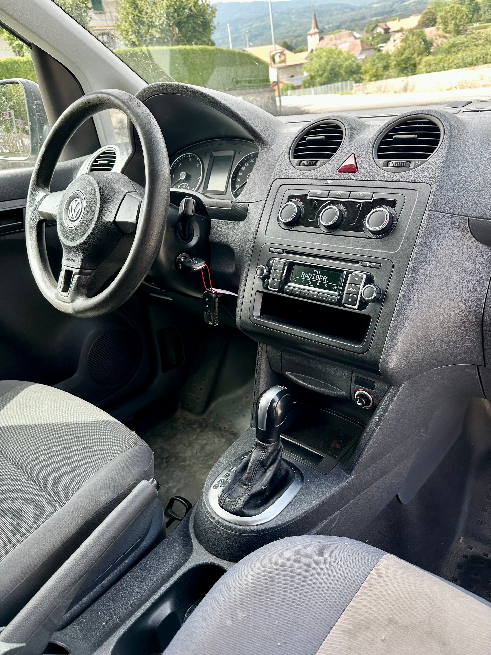 VW Caddy 1.6 TDI DSG-image-15
