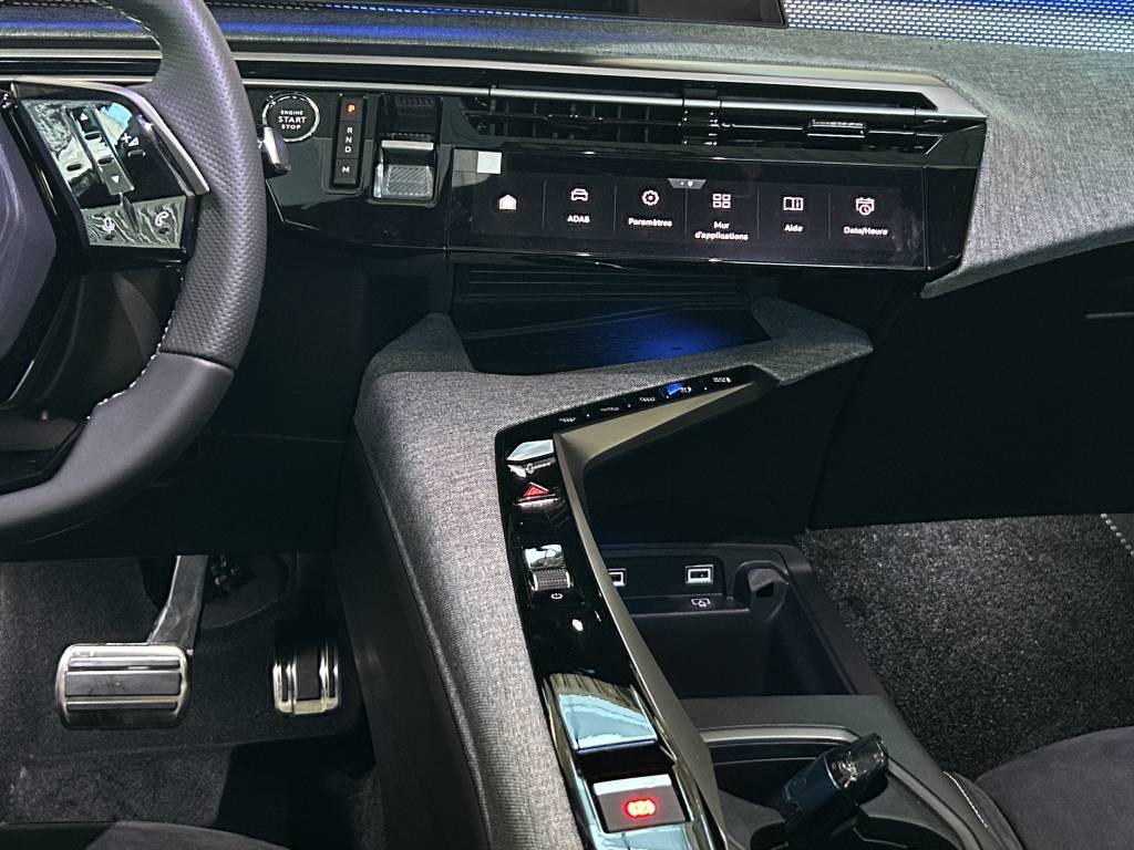 PEUGEOT 3008 145 e-DCS6 Hybrid GT-image-6