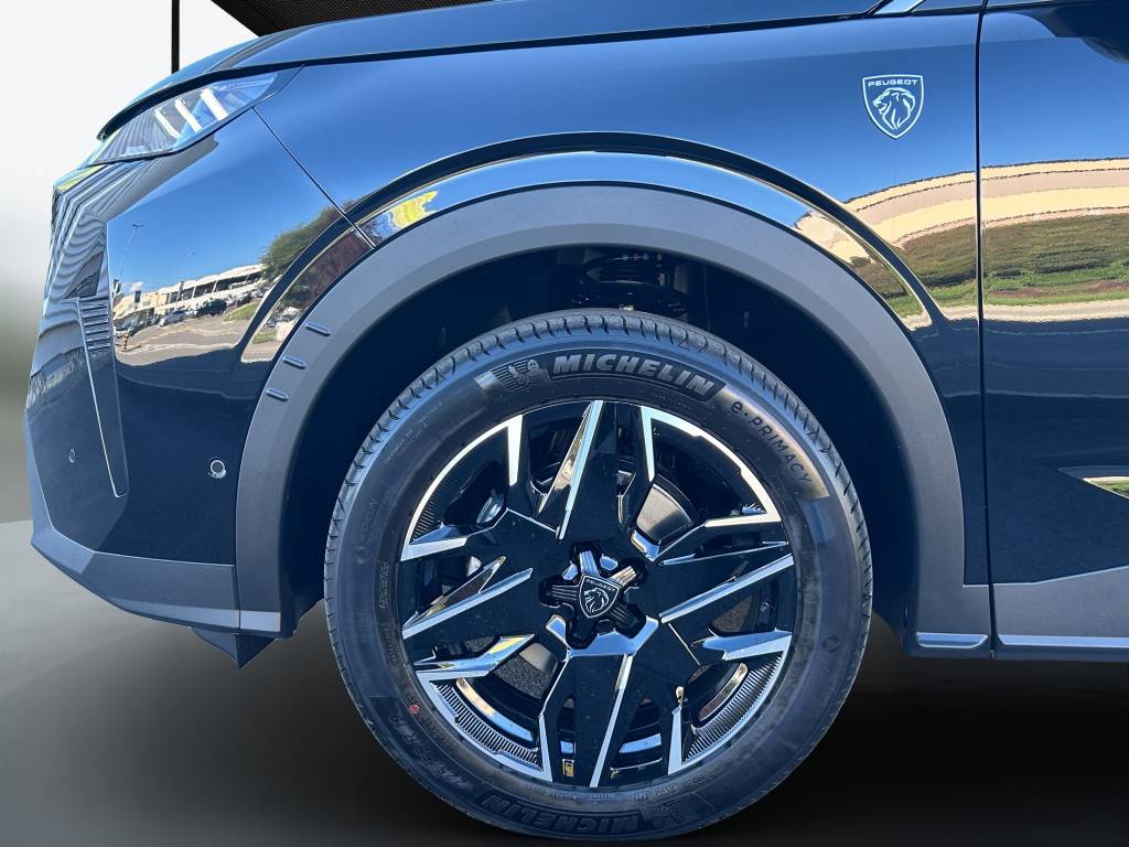 PEUGEOT 3008 145 e-DCS6 Hybrid GT-image-15