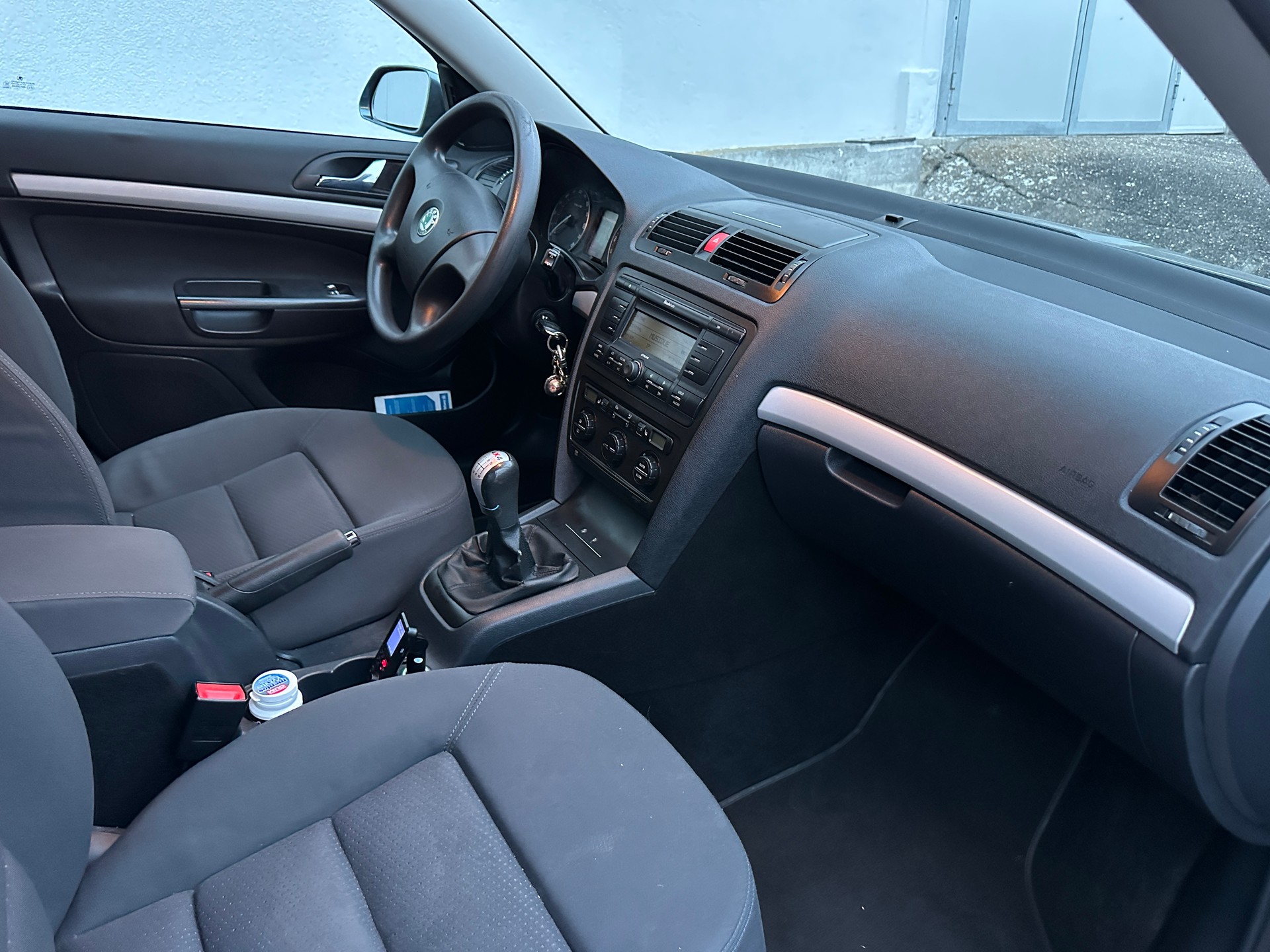 SKODA Octavia 1.9 TDI Adventure 4x4-image-4