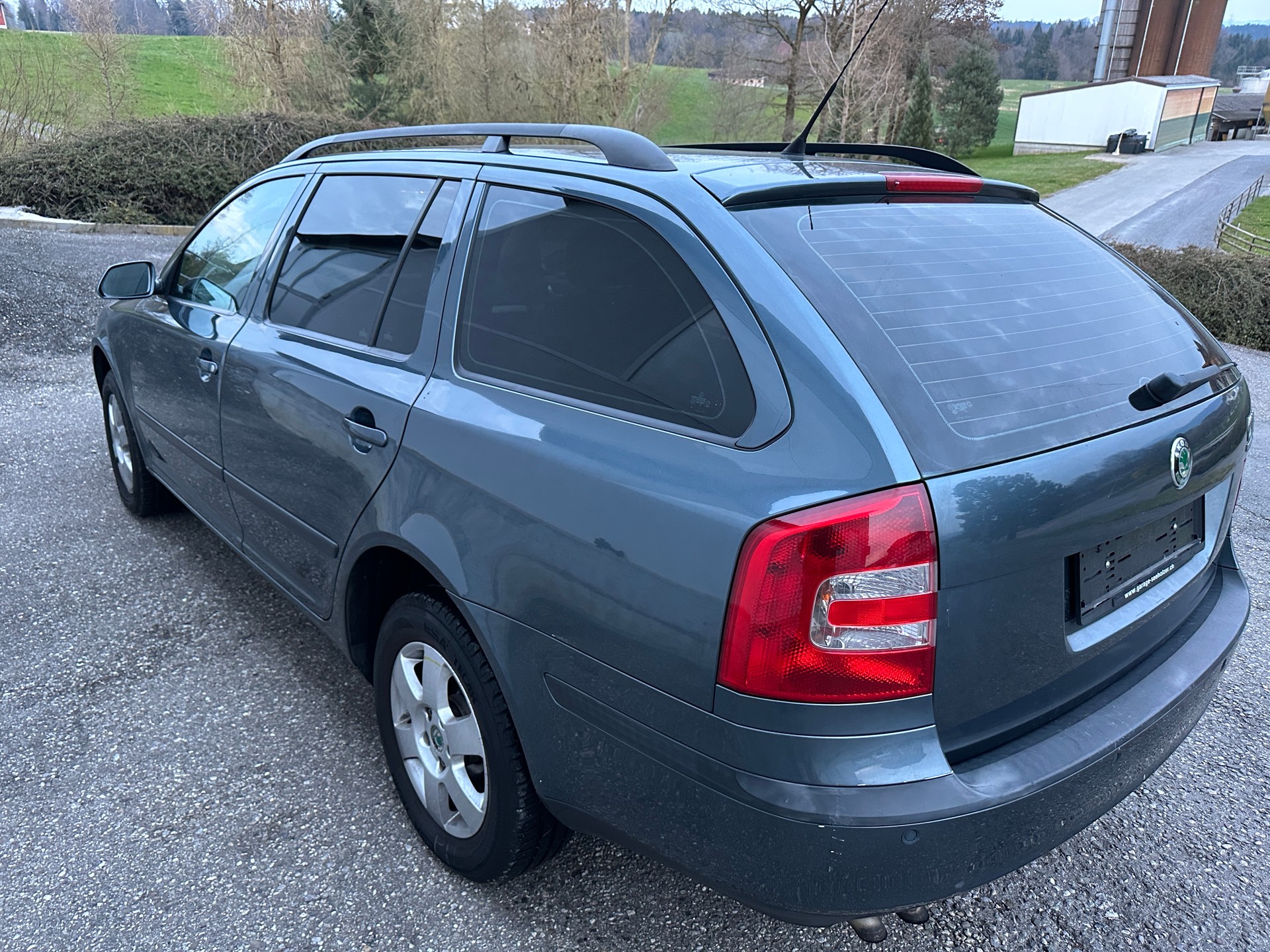 SKODA Octavia 1.9 TDI Adventure 4x4-image-3