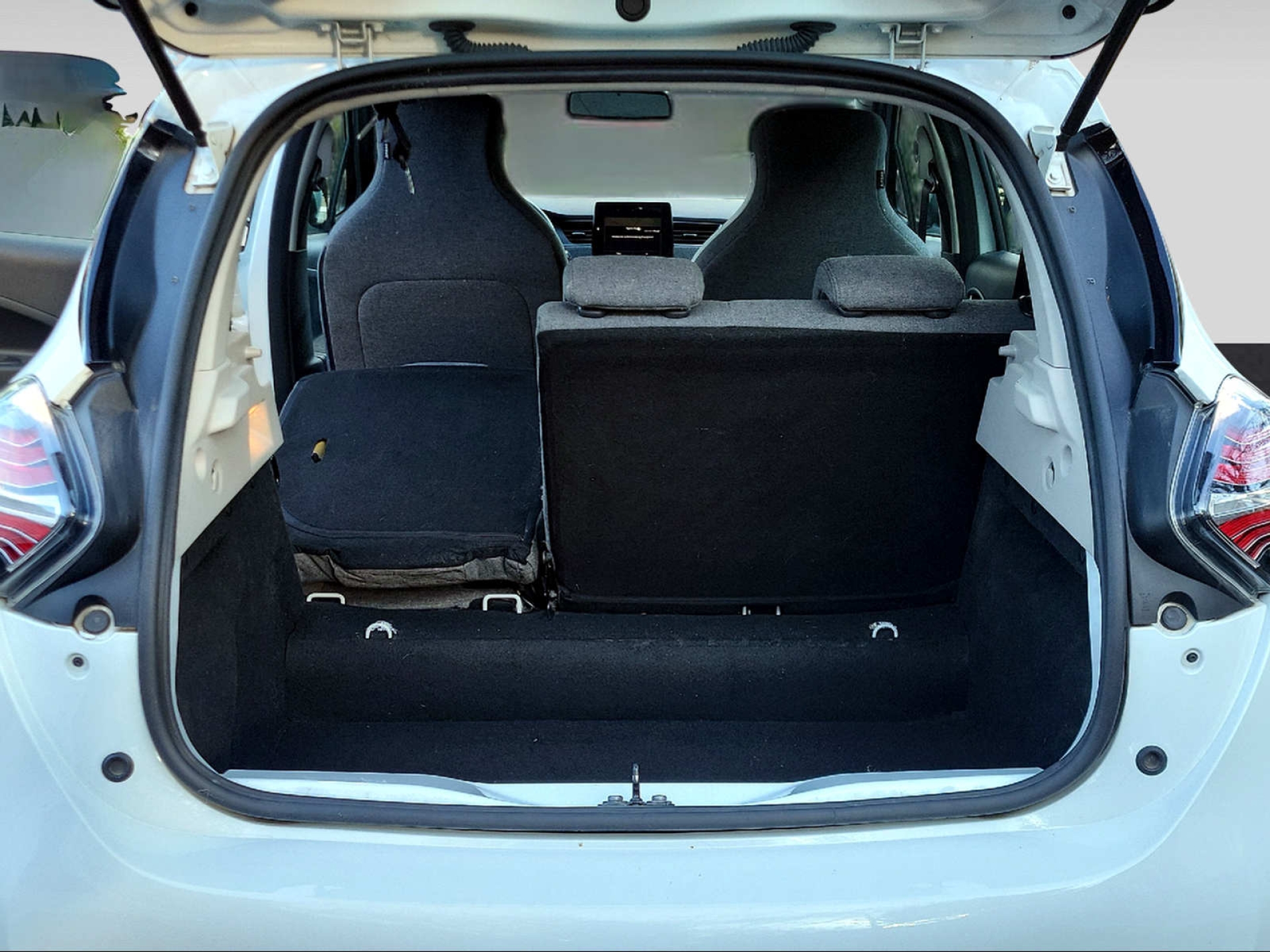 RENAULT Zoe-image-10