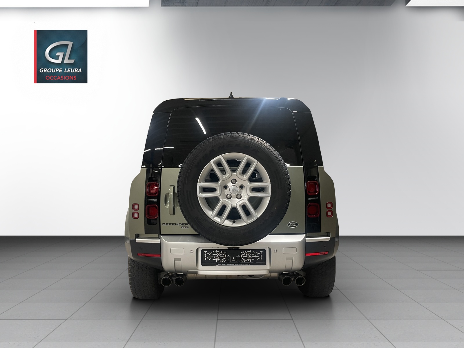 LAND ROVER Defender 110 P400 I6 X-Dynamic SE 3.0 AT8-image-4