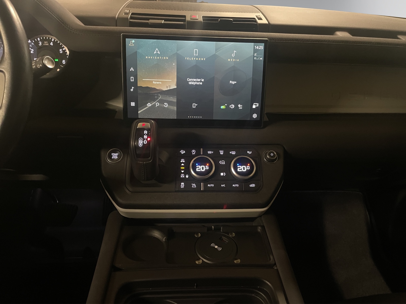LAND ROVER Defender 110 P400 I6 X-Dynamic SE 3.0 AT8-image-12