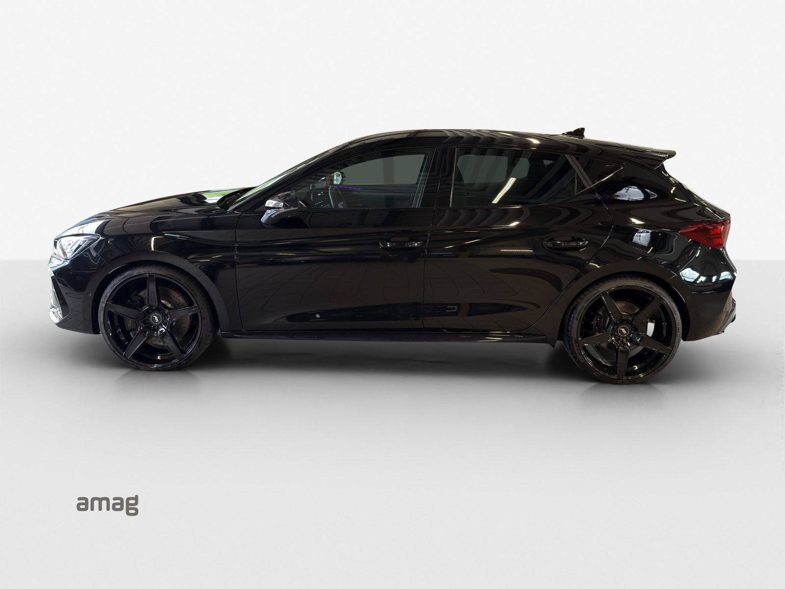 CUPRA LEON 2.0 TSI Black Symphony DSG-image-1