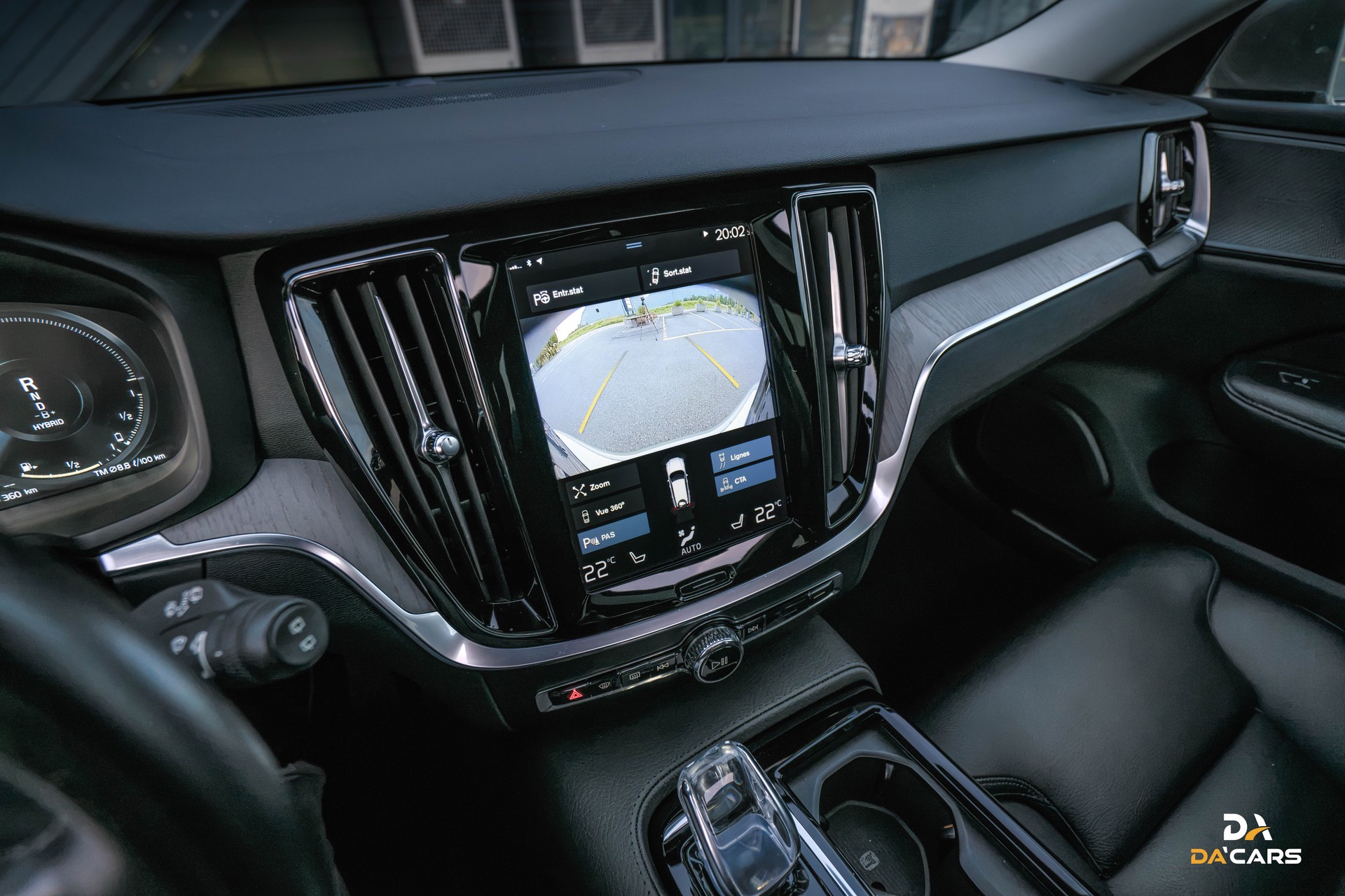 VOLVO V60 T6 eAWD Twin Engine Inscription Expression Geartronic-image-13