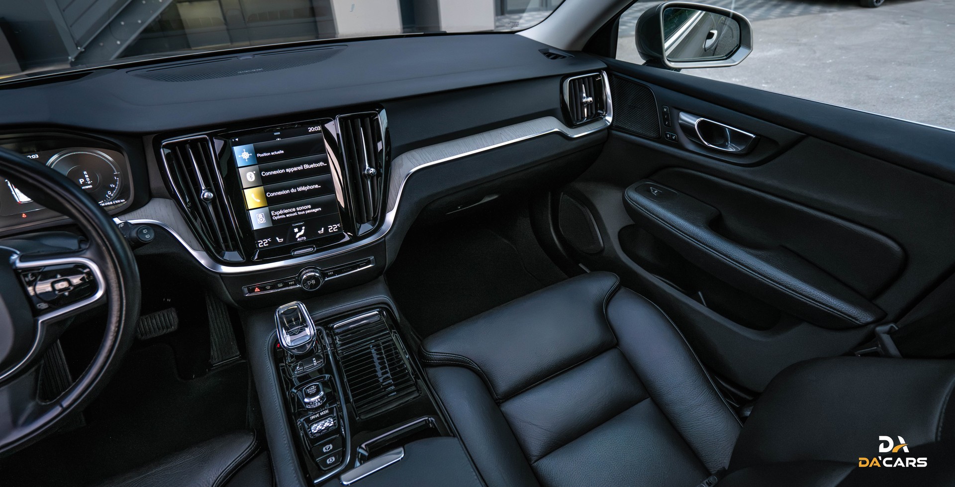 VOLVO V60 T6 eAWD Twin Engine Inscription Expression Geartronic-image-12