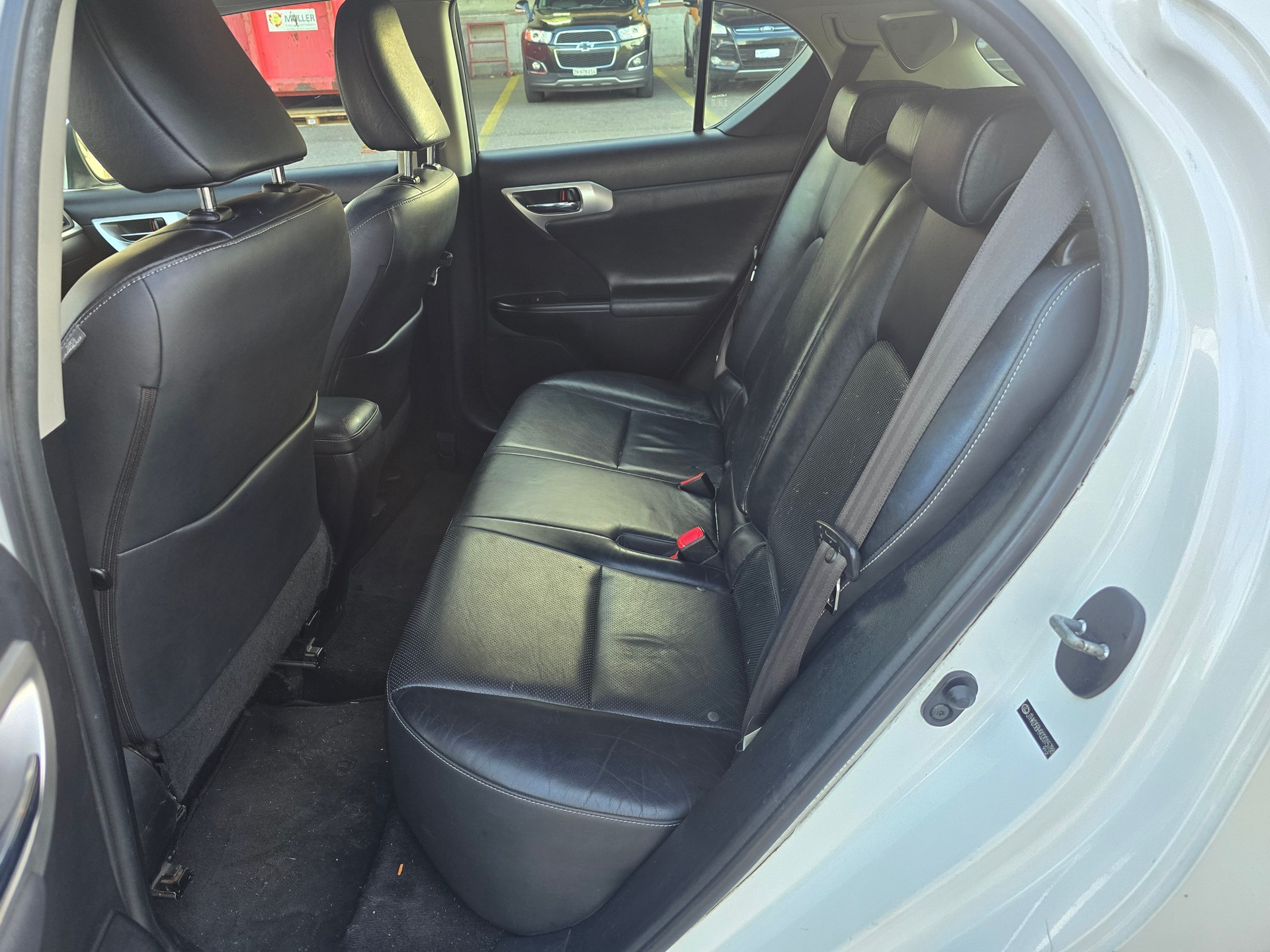 LEXUS CT 200h 1.8 excellence CVT-image-13