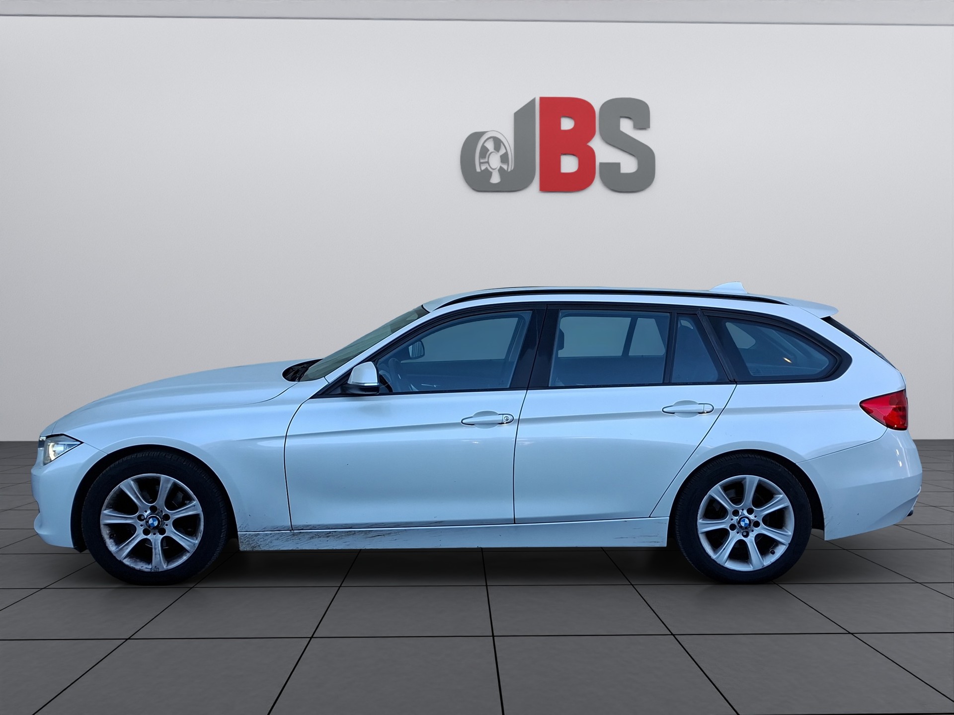 BMW 320d Touring Steptronic-image-2