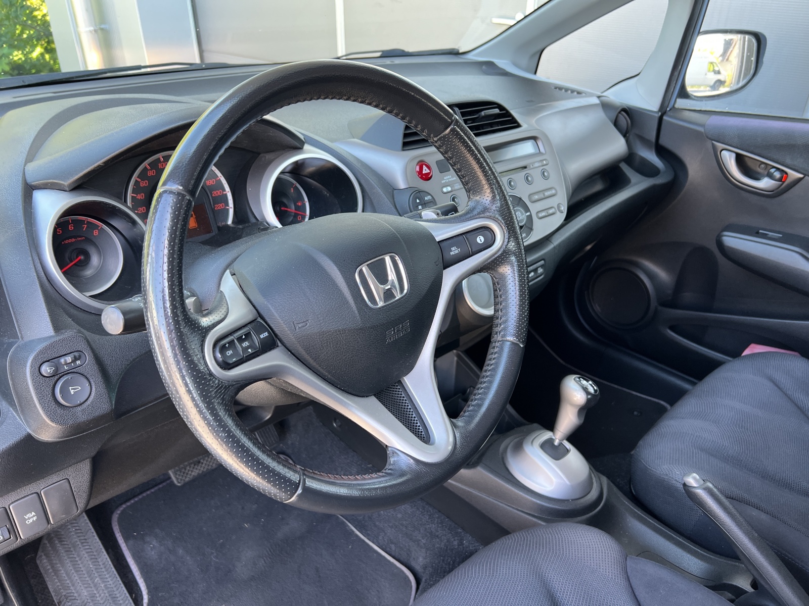 HONDA Jazz 1.4i Comfort i-Shift-image-7