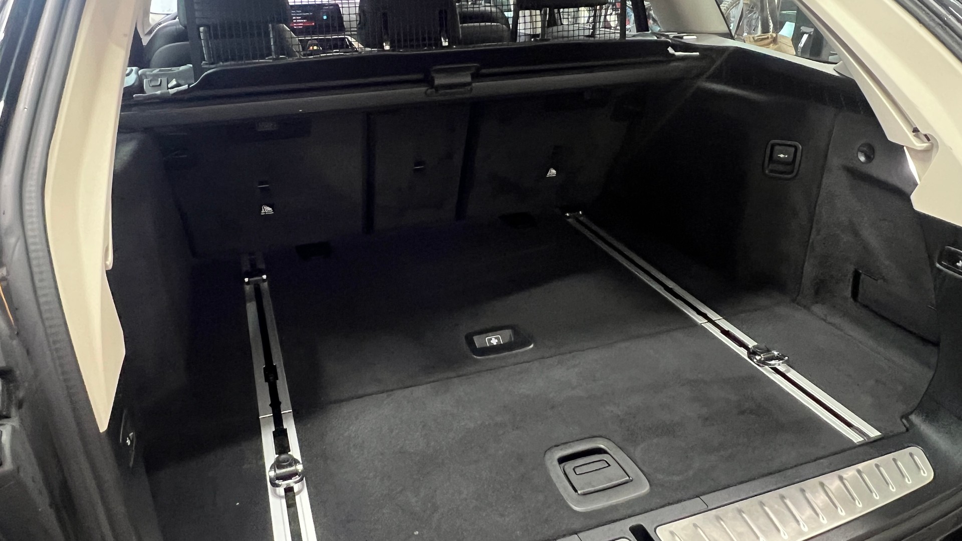 BMW 530d xDrive Touring Sport Line Steptronic-image-10