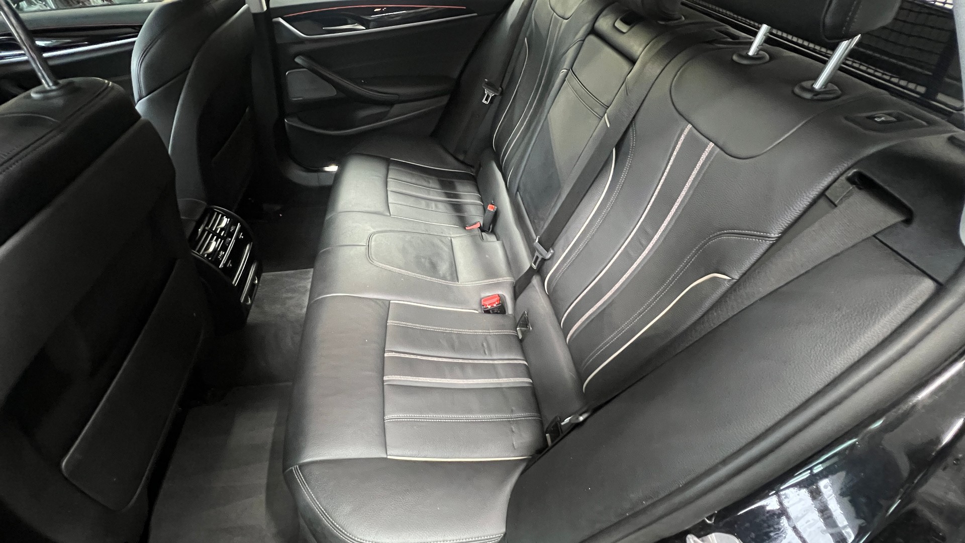 BMW 530d xDrive Touring Sport Line Steptronic-image-9