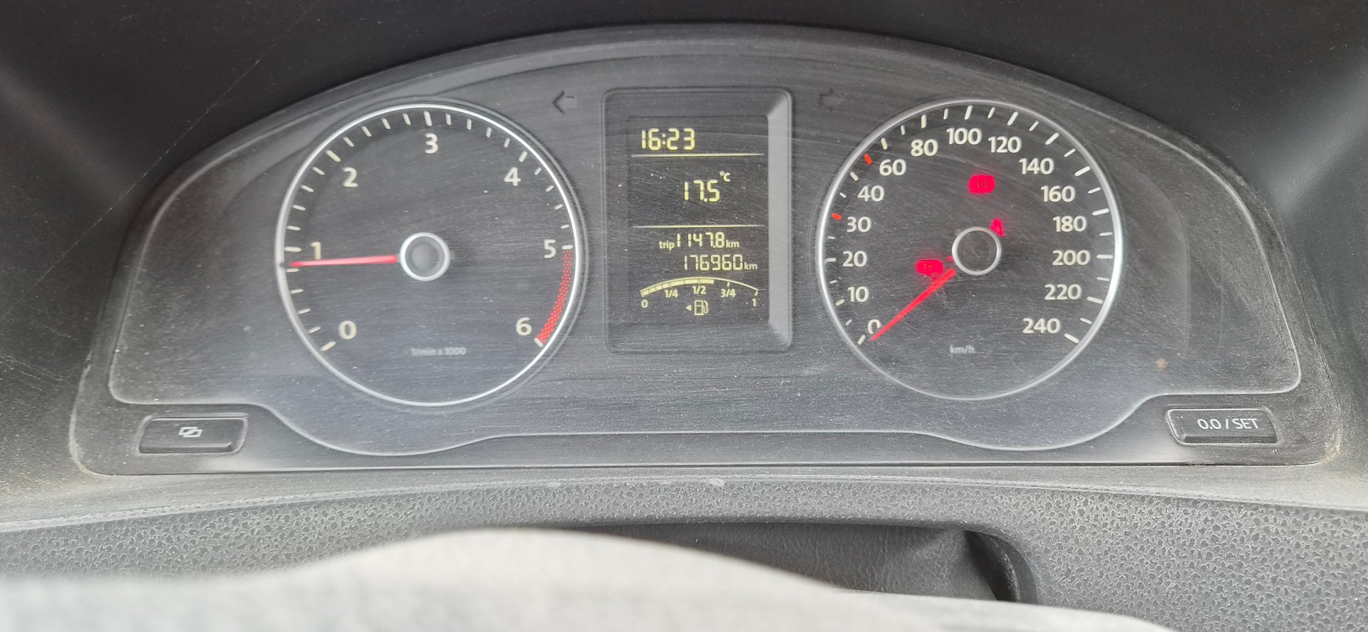 VW T5 2.0 TDI-image-7